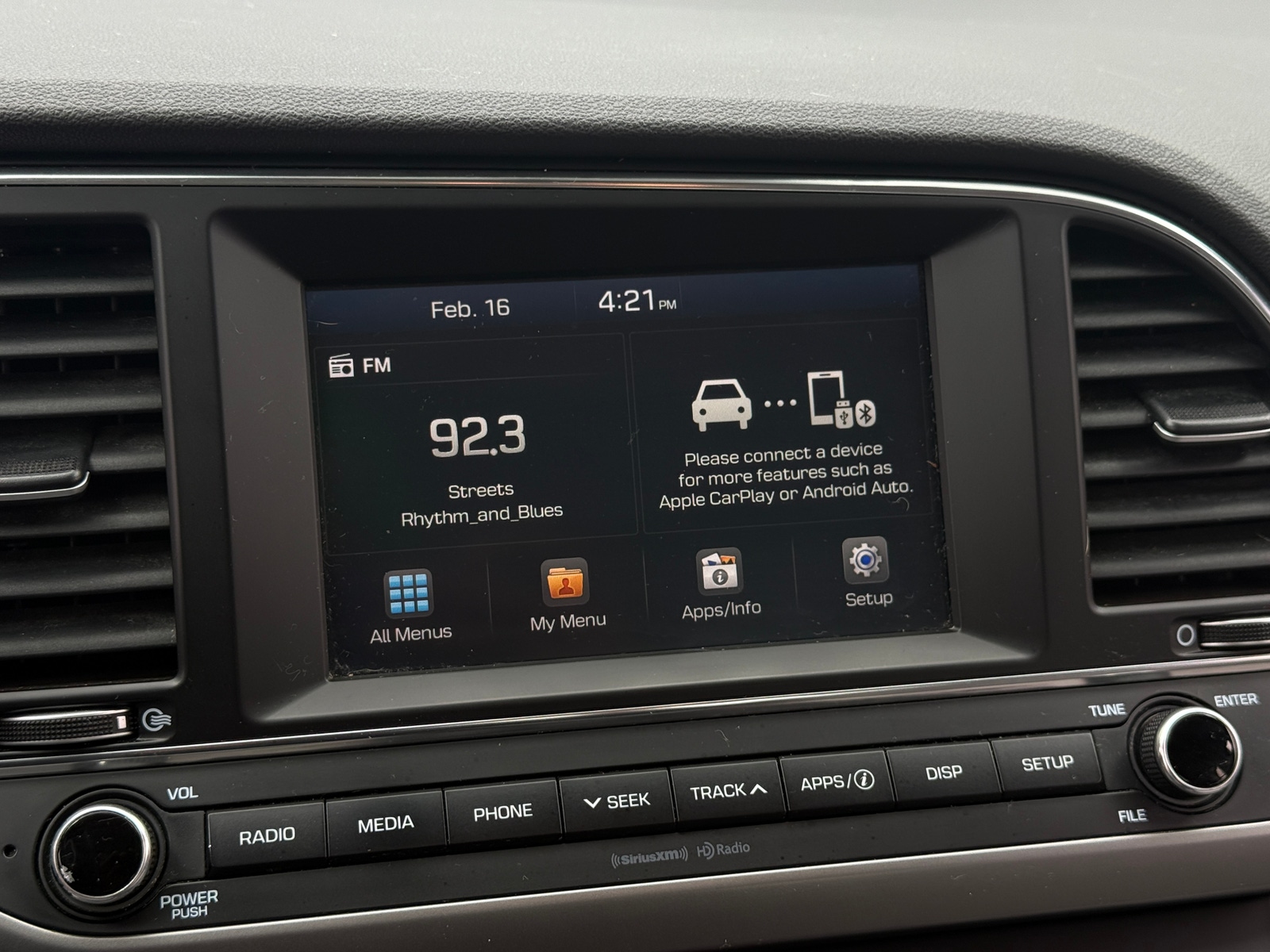 Thumbnail: 2017 Hyundai Elantra - 4