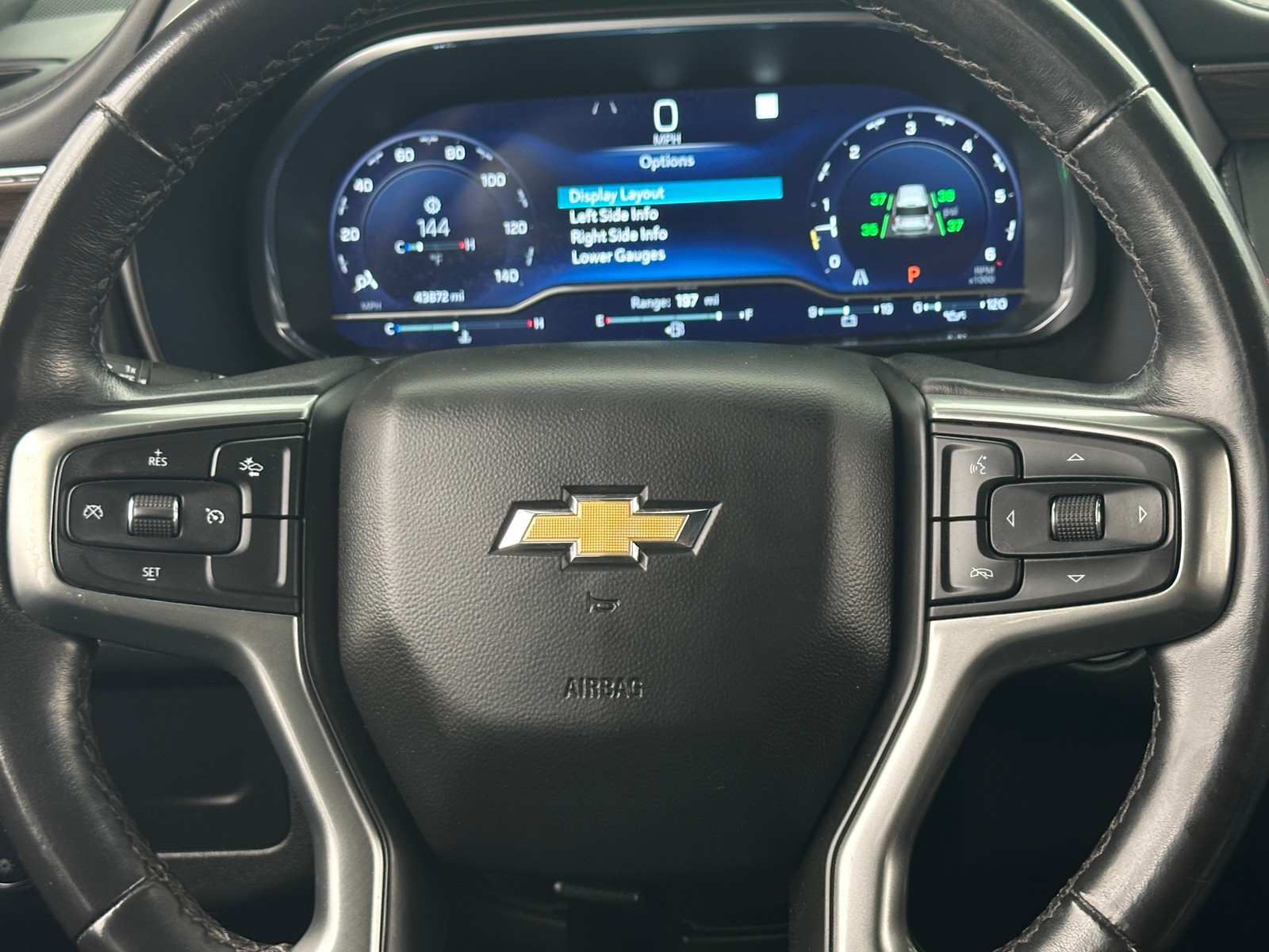 Thumbnail: 2022 Chevrolet Suburban - 4