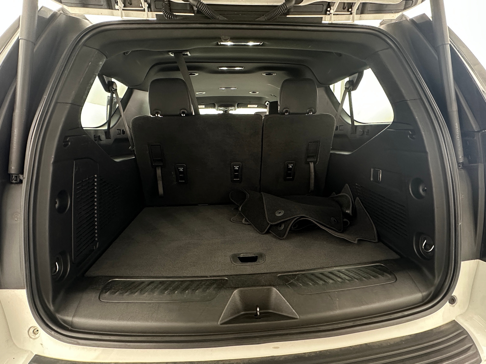 Thumbnail: 2022 Chevrolet Suburban - 6