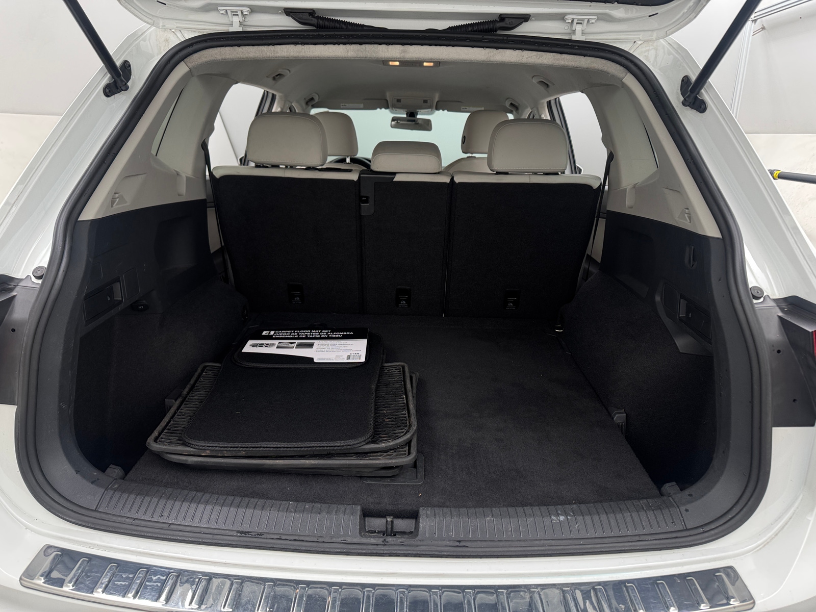 Thumbnail: 2019 Volkswagen Tiguan - 6