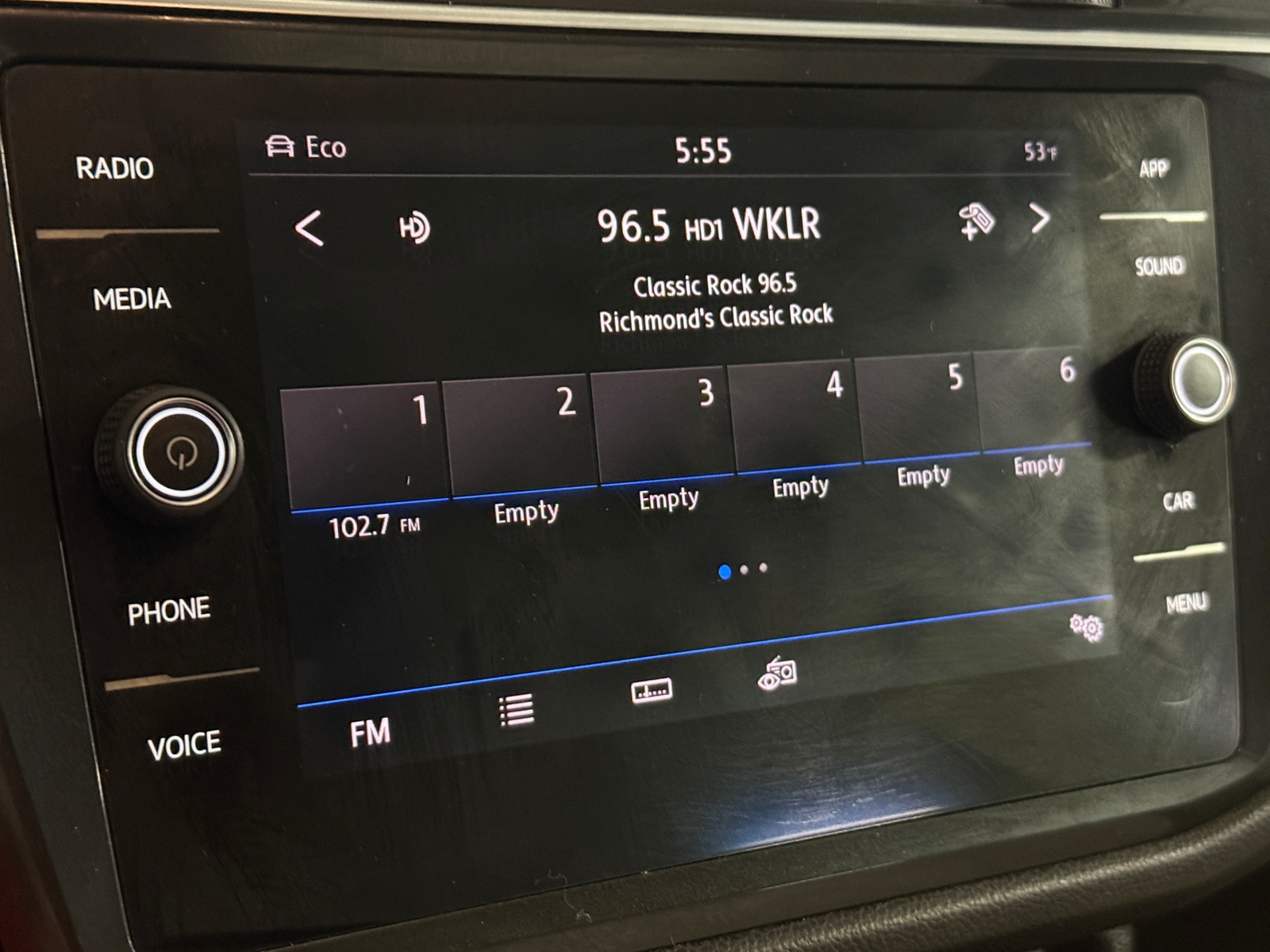 Thumbnail: 2019 Volkswagen Tiguan - 3