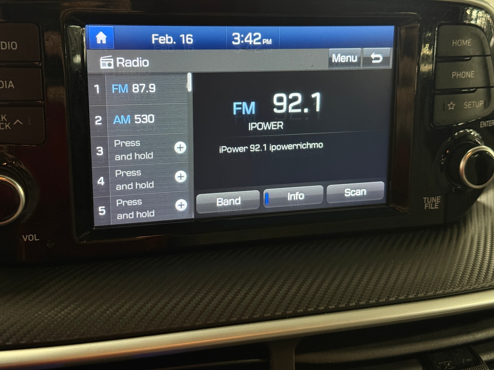 Thumbnail: 2019 Hyundai Tucson - 4