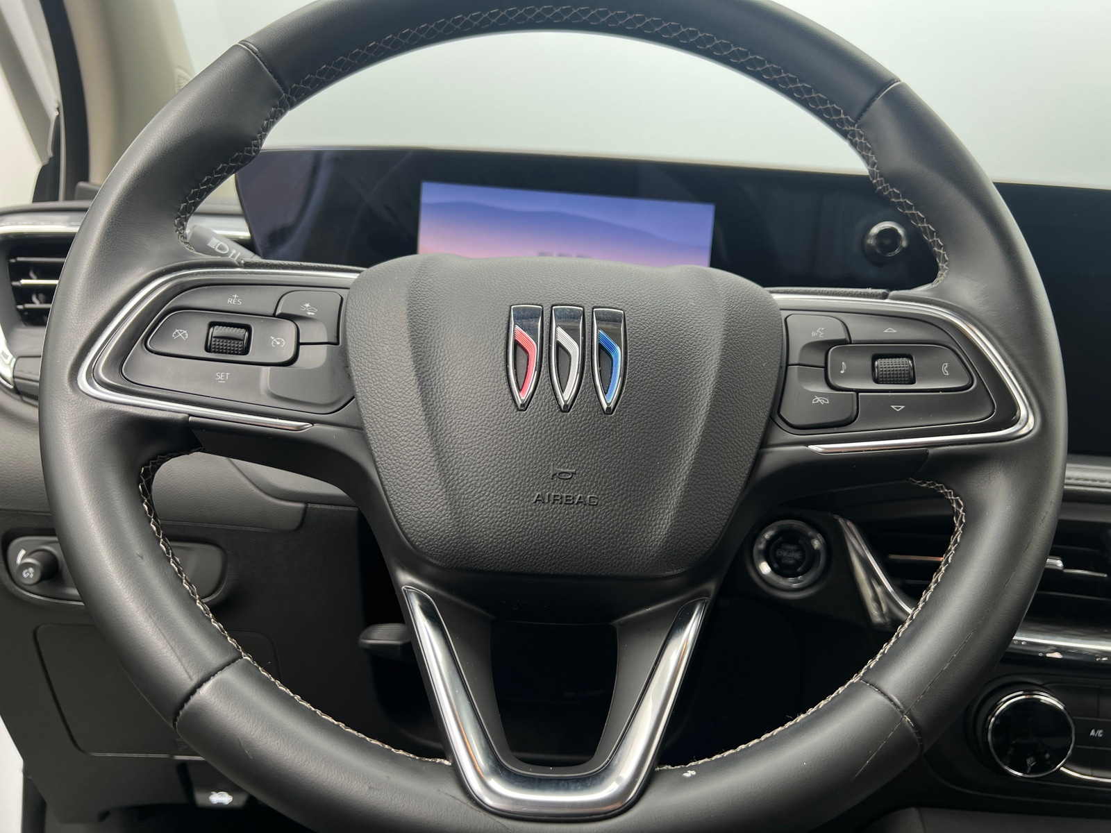 Thumbnail: 2025 Buick Encore GX - 4