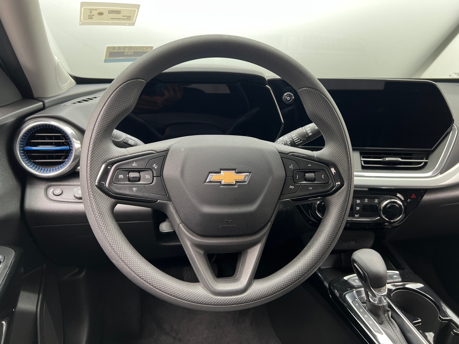 Thumbnail: 2025 Chevrolet Trax - 5