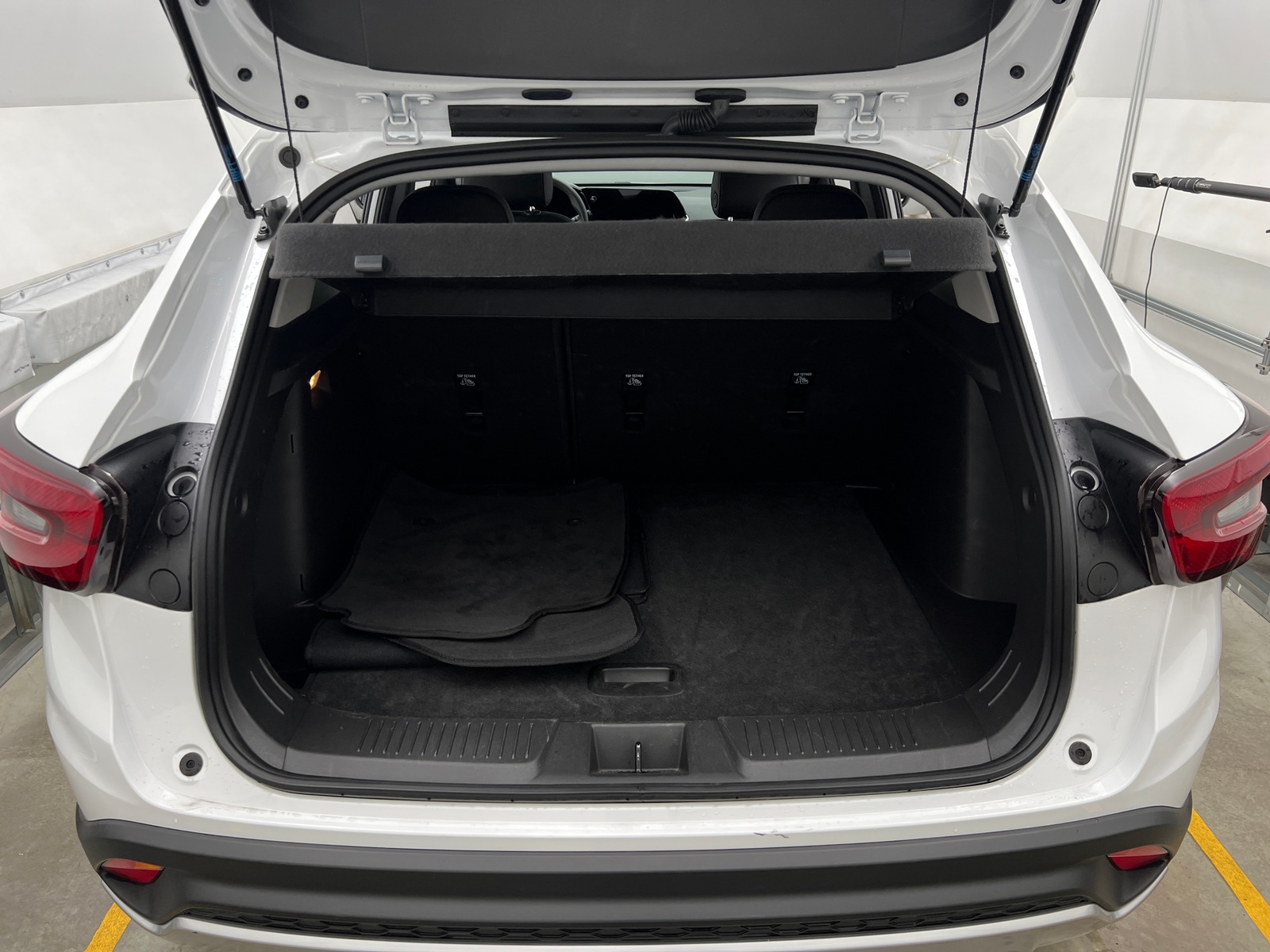 Thumbnail: 2025 Chevrolet Trax - 7