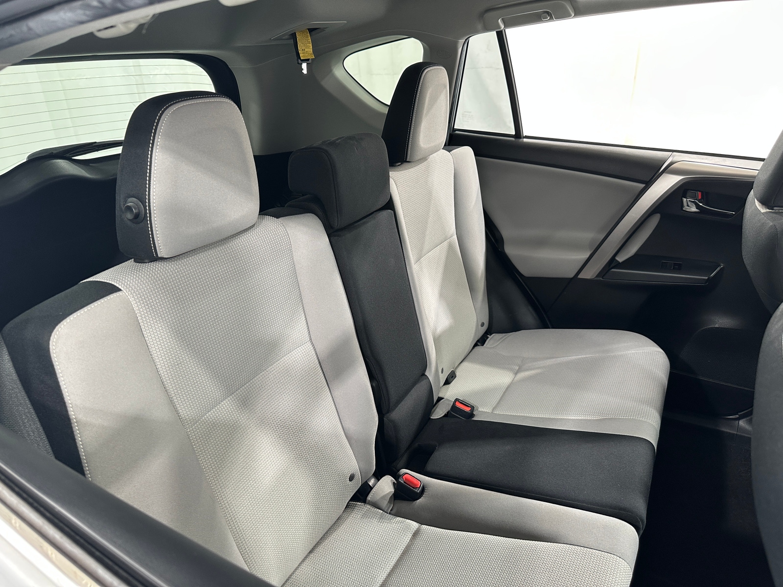 Thumbnail: 2018 Toyota RAV4 - 6