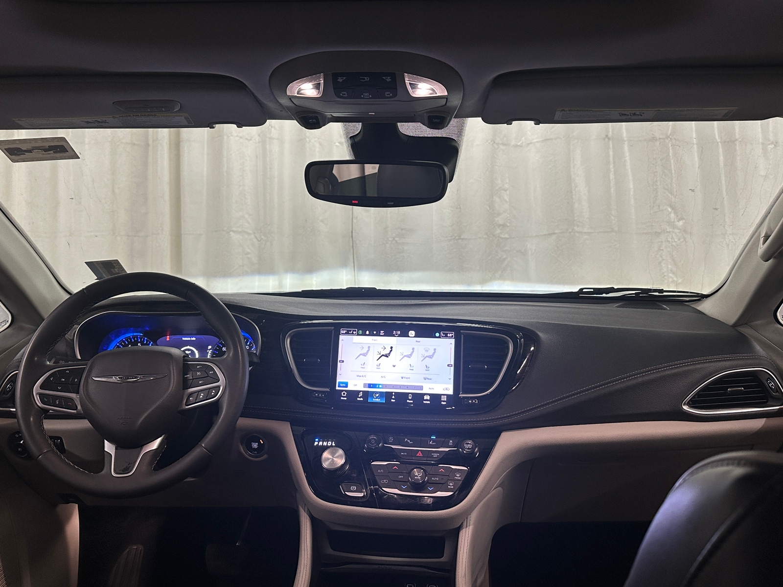 Thumbnail: 2023 Chrysler Pacifica - 2