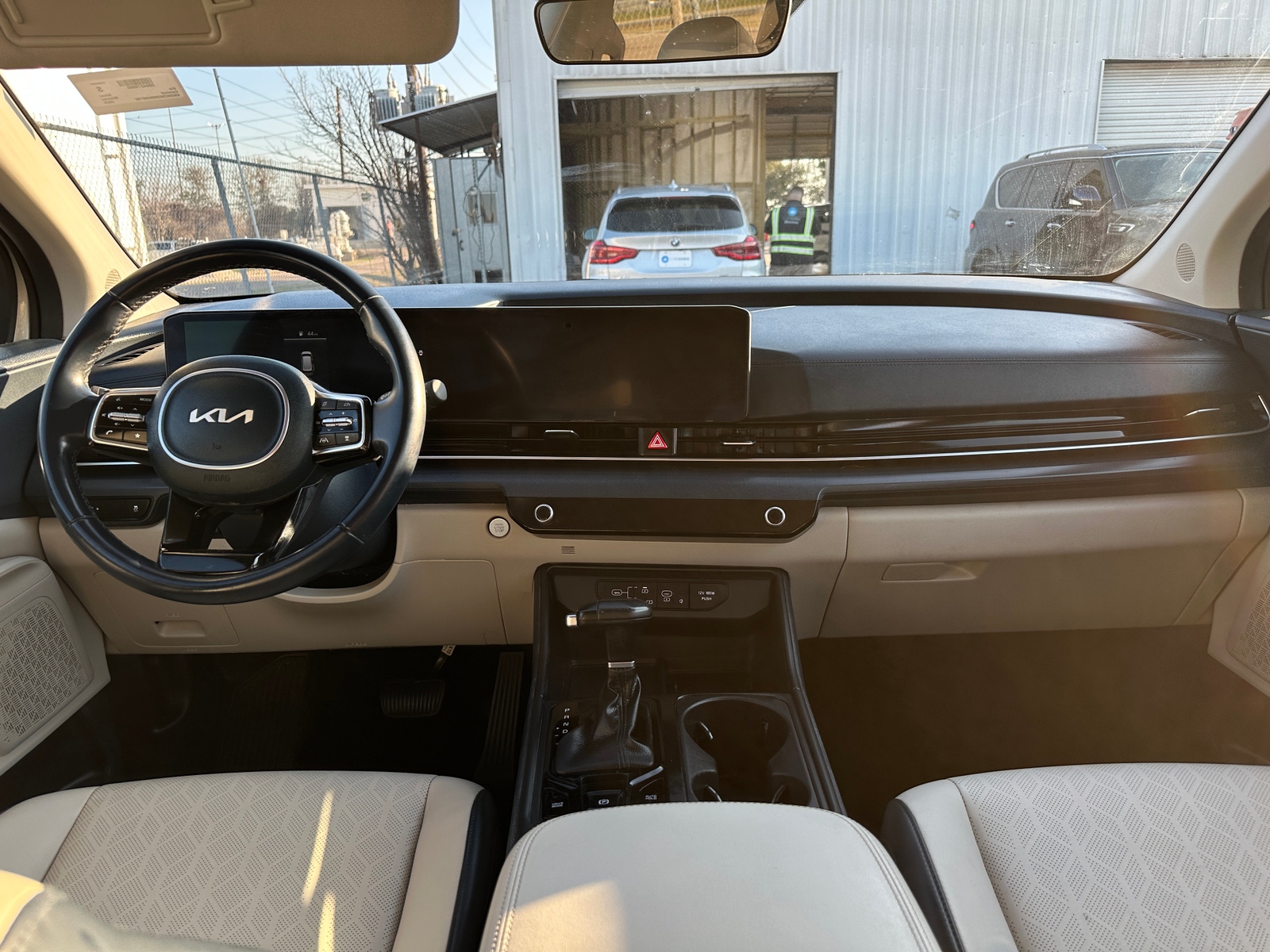 Thumbnail: 2025 Kia Carnival - 2