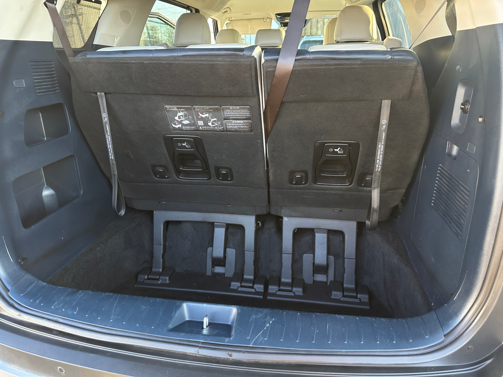 Thumbnail: 2025 Kia Carnival - 6