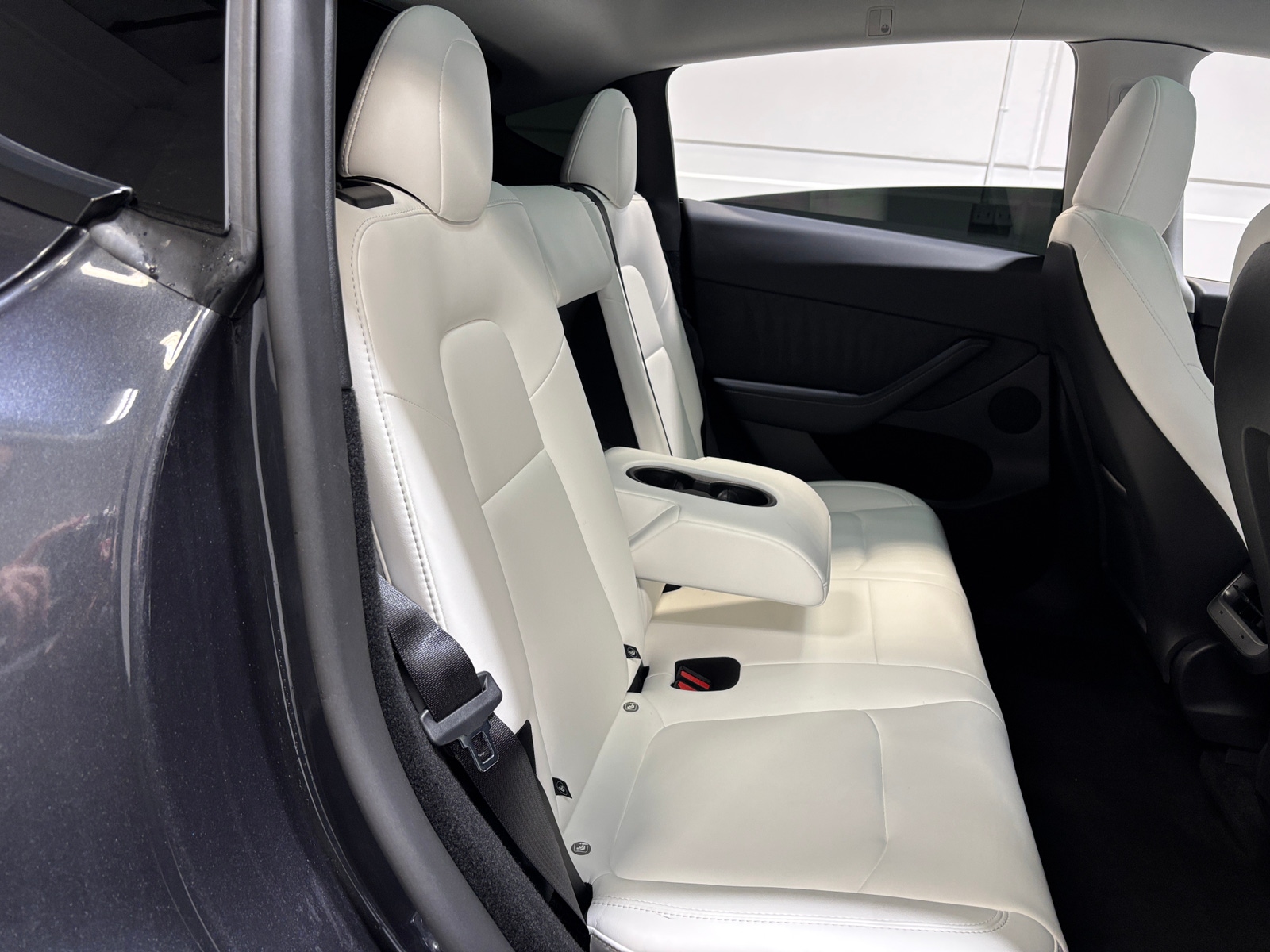 Thumbnail: 2025 Tesla Model Y - 4