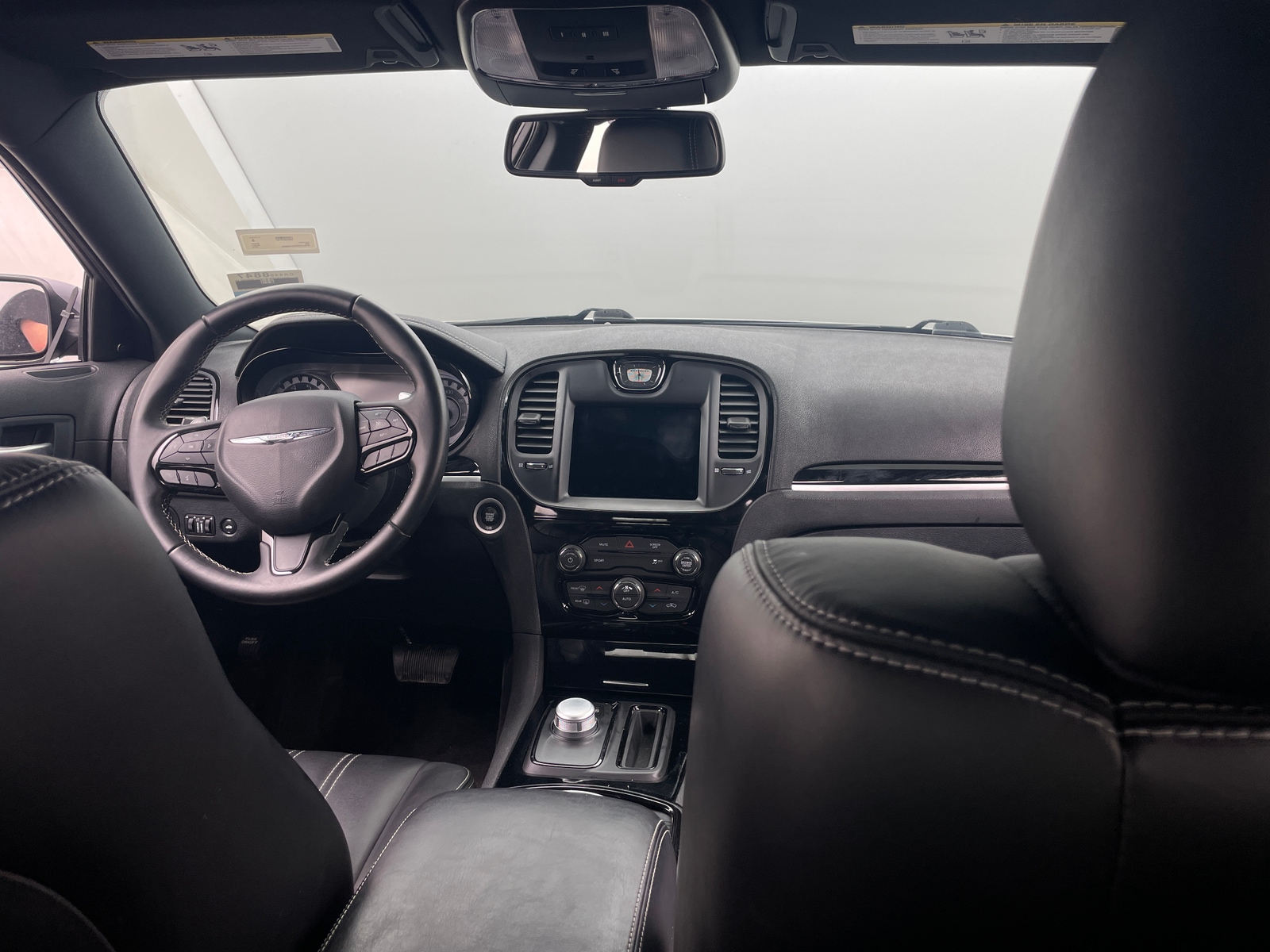 Thumbnail: 2018 Chrysler 300 - 2