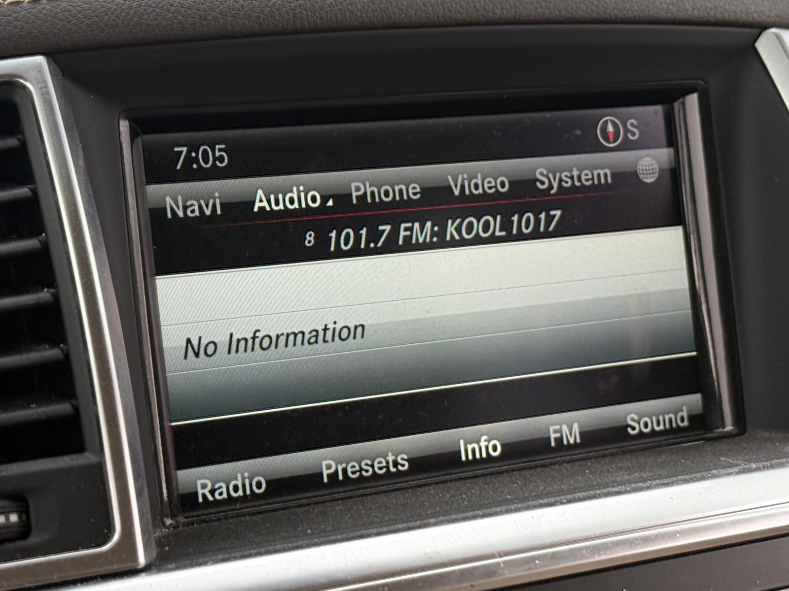 Thumbnail: 2013 Mercedes-Benz GL-Class - 3