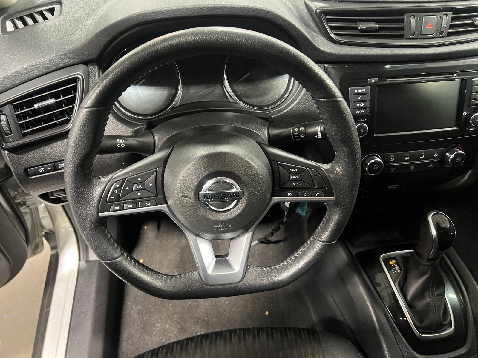 Thumbnail: 2020 Nissan Rogue - 5