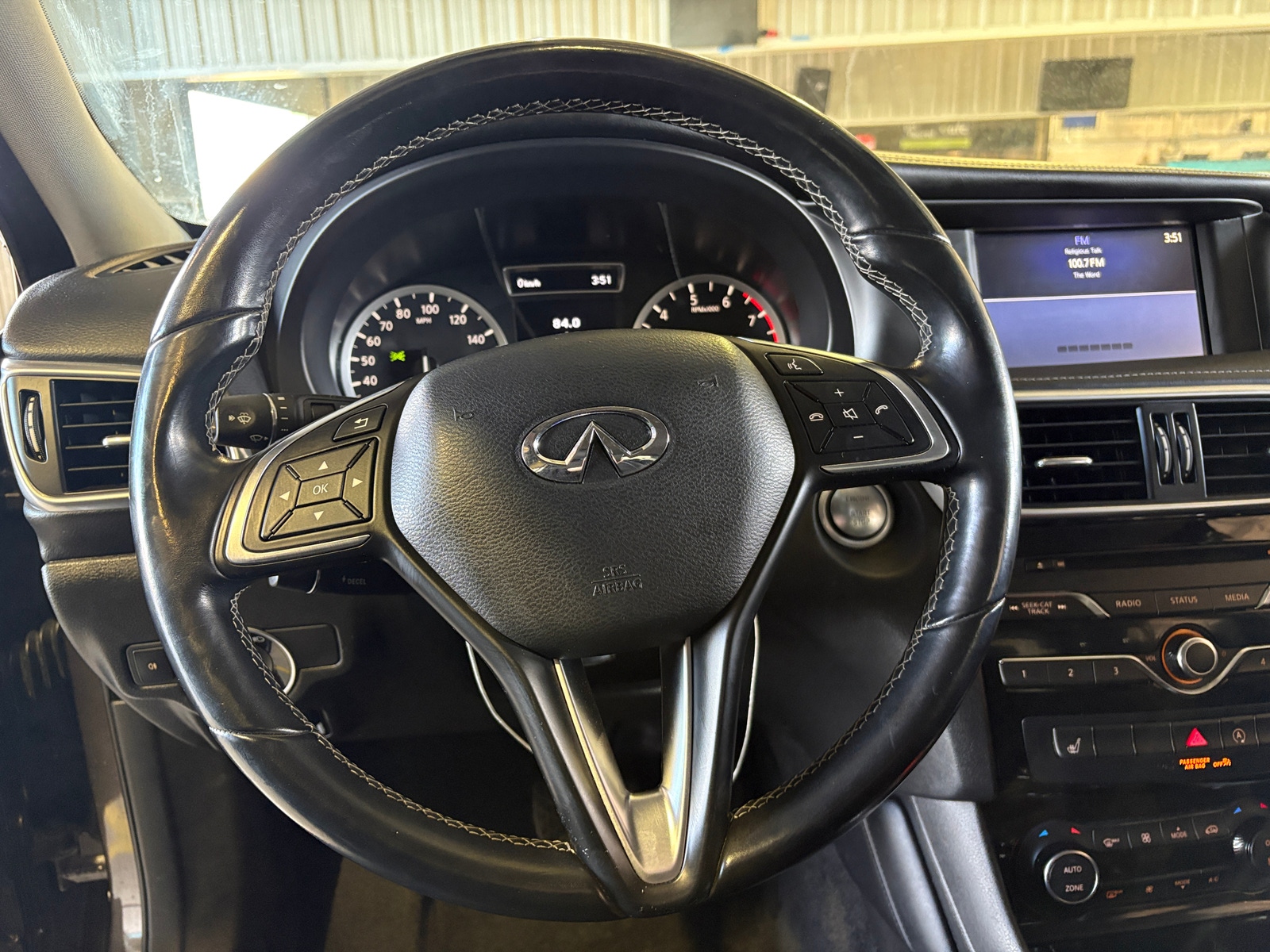 Thumbnail: 2017 INFINITI QX30 - 4