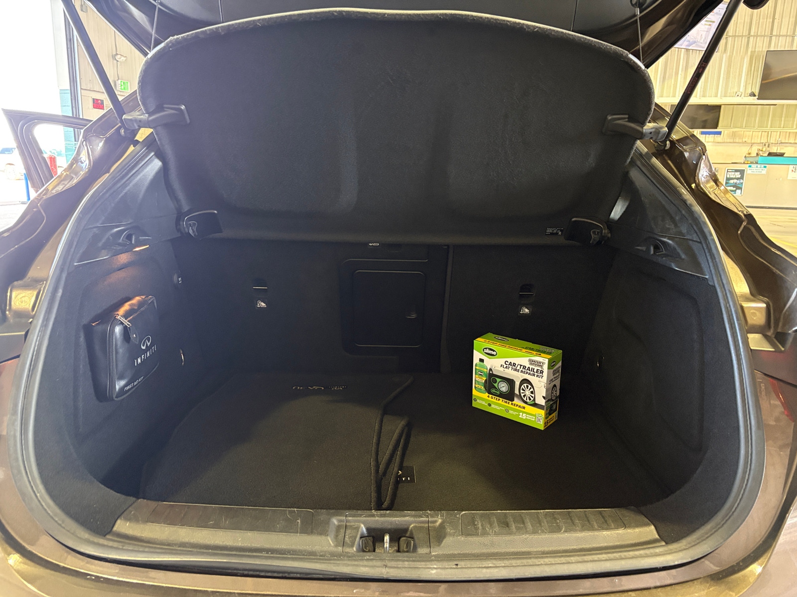 Thumbnail: 2017 INFINITI QX30 - 6