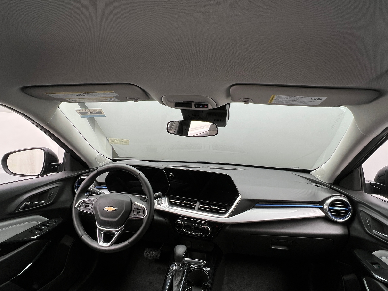 Thumbnail: 2025 Chevrolet Trax - 3