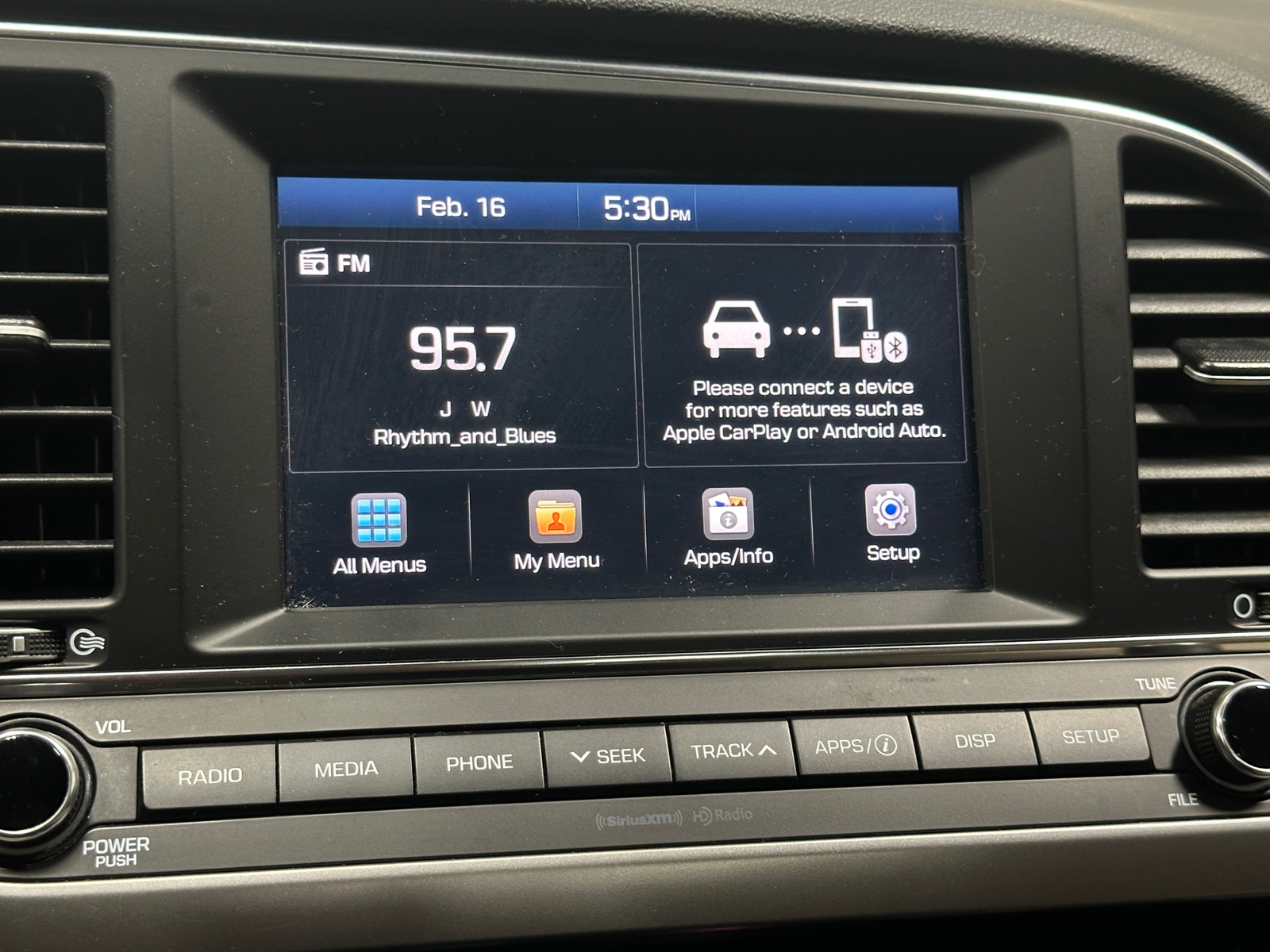 Thumbnail: 2017 Hyundai Elantra - 4