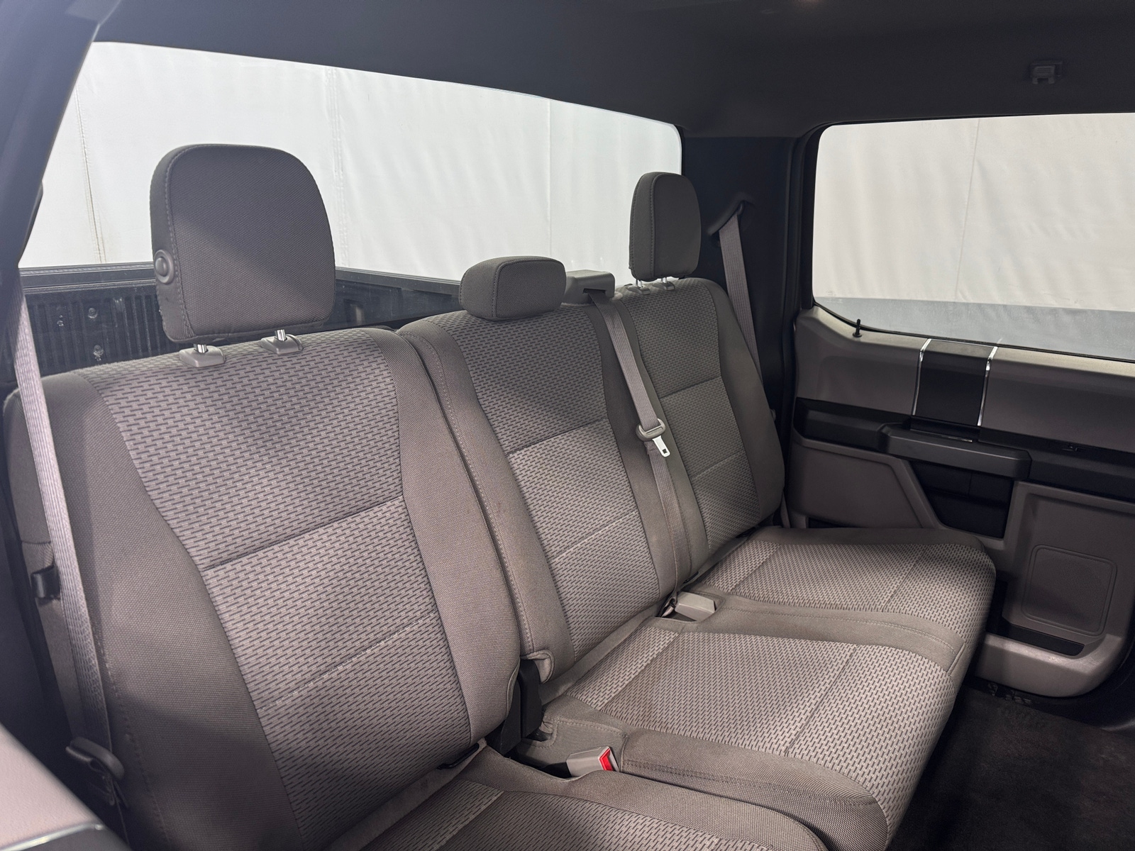 Thumbnail: 2018 Ford Econoline - 6