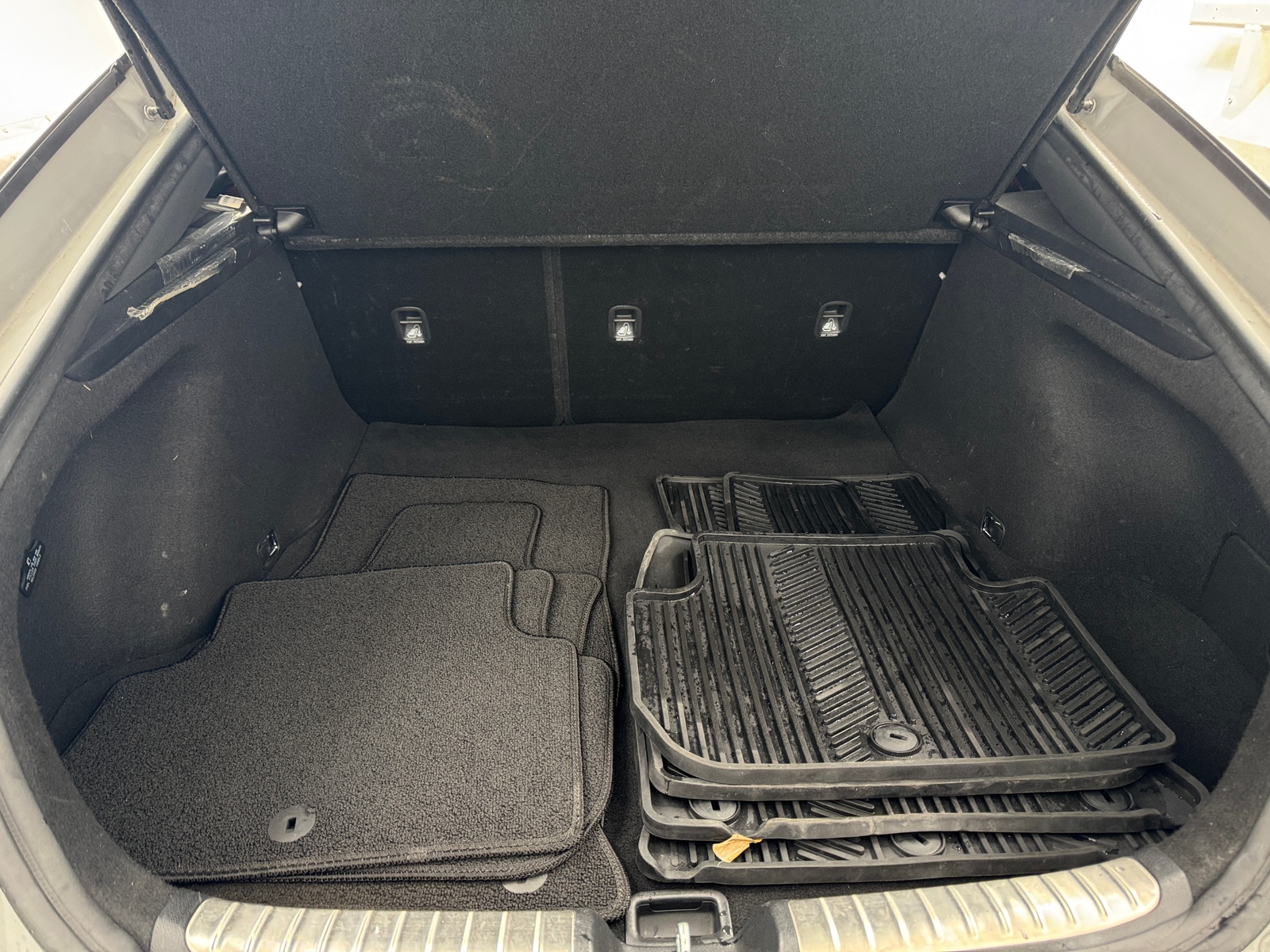 Thumbnail: 2022 Kia Stinger - 6