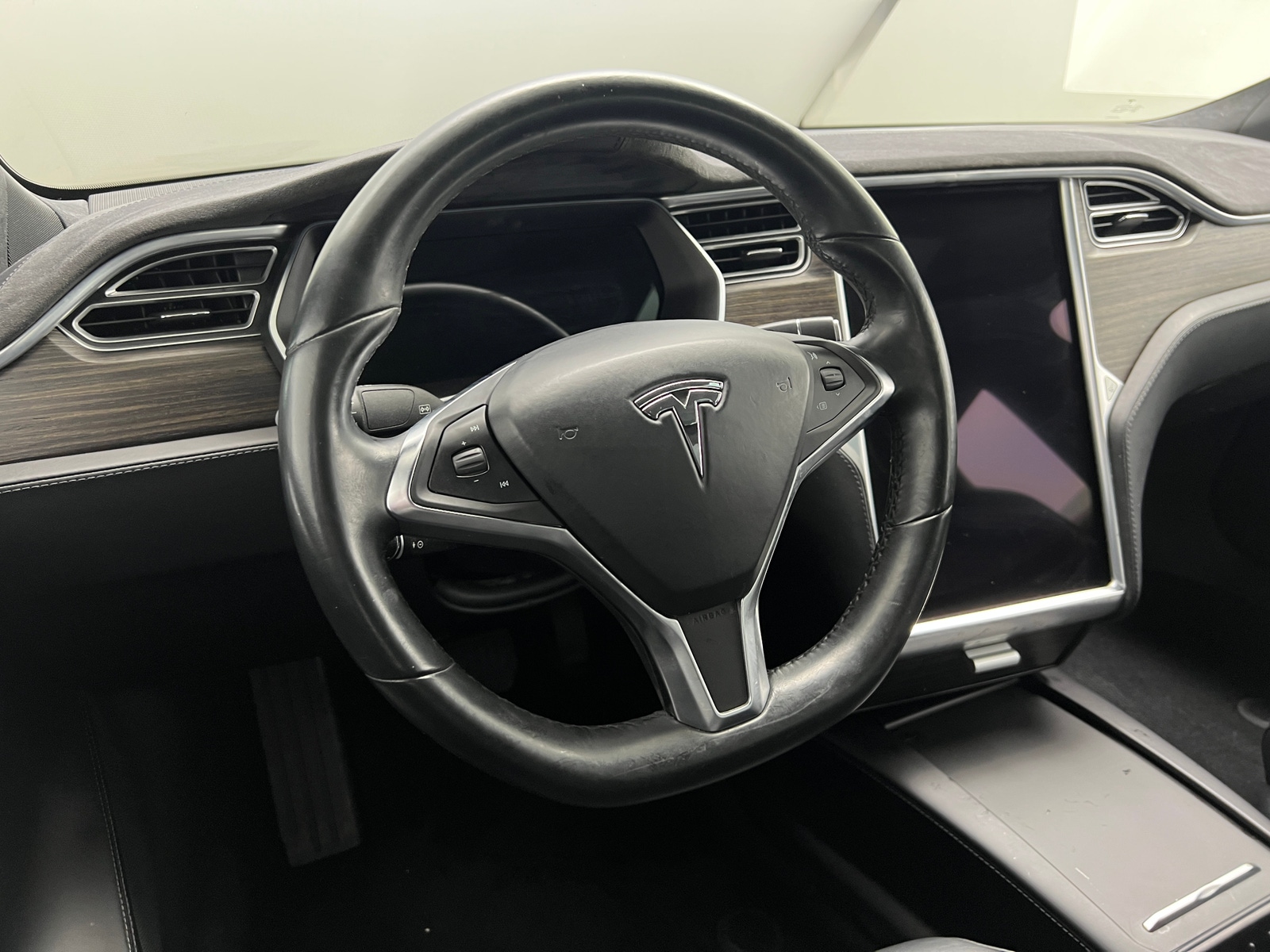 Thumbnail: 2016 Tesla Model S - 4