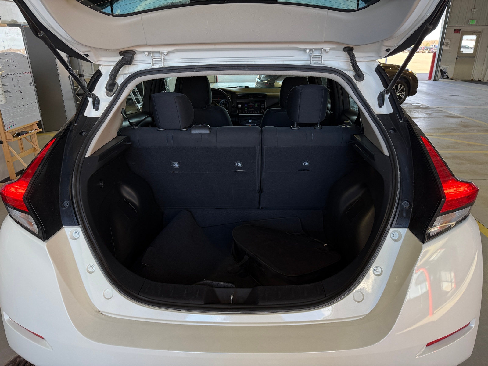 Thumbnail: 2019 Nissan Leaf - 7