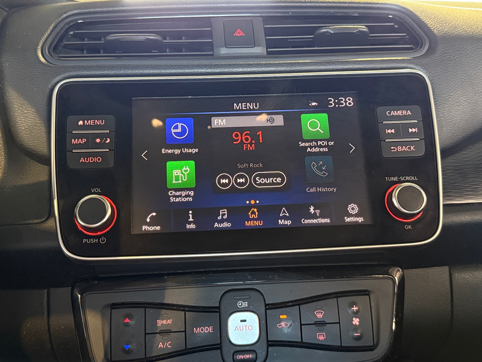 Thumbnail: 2019 Nissan Leaf - 4