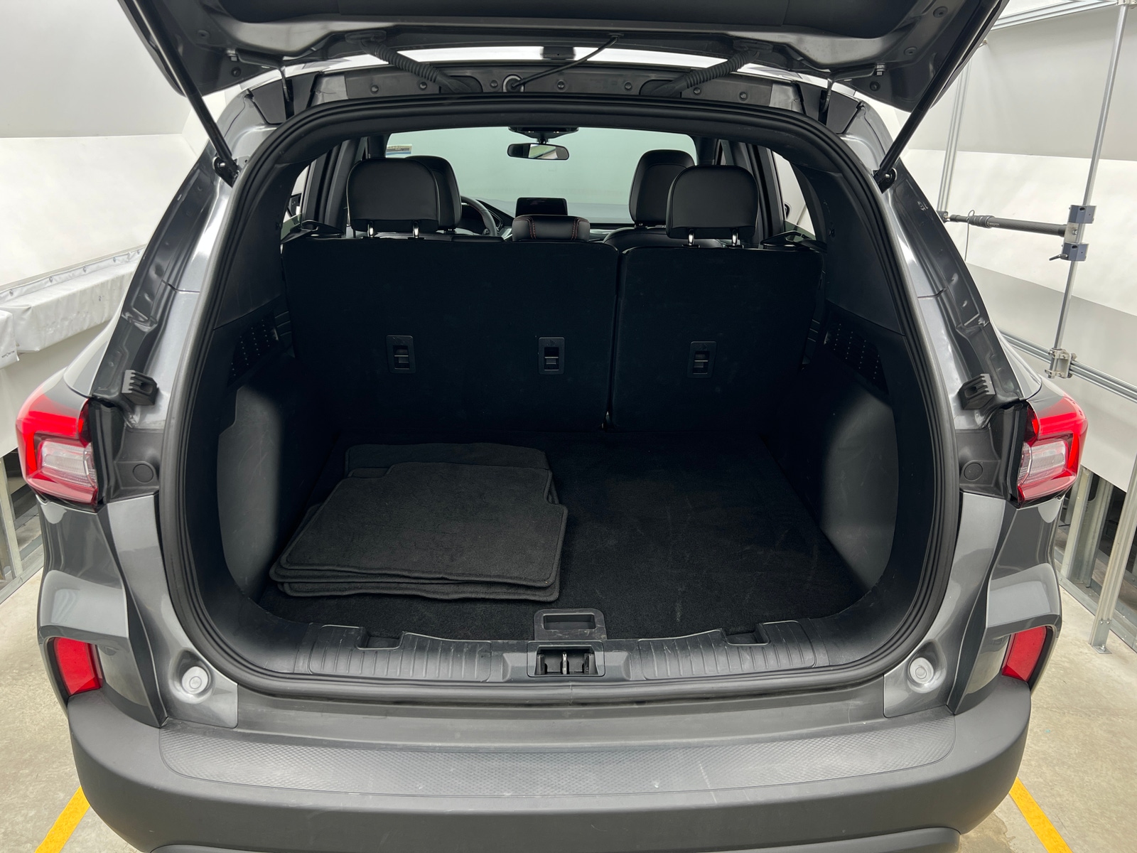 Thumbnail: 2025 Ford Escape - 7