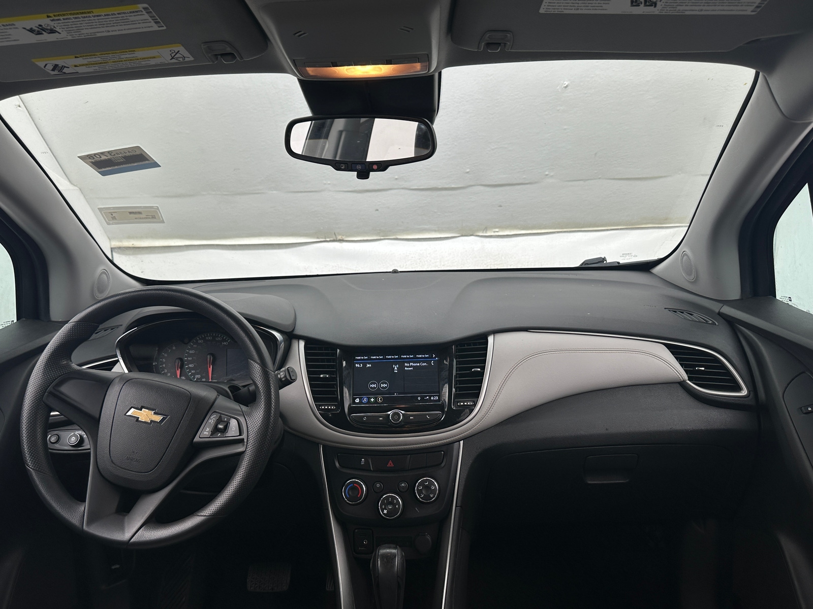 Thumbnail: 2018 Chevrolet Trax - 3