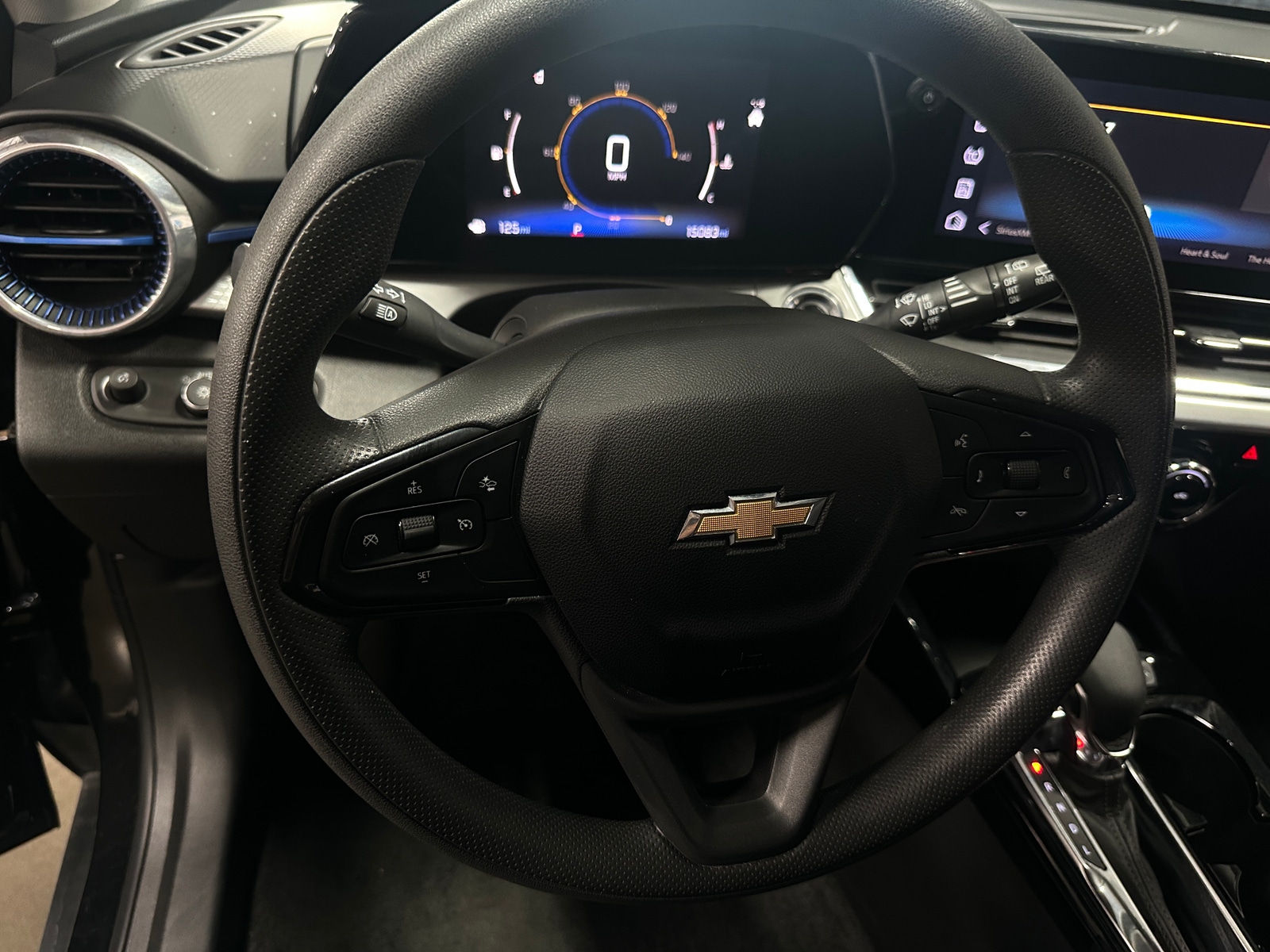 Thumbnail: 2025 Chevrolet Trax - 5