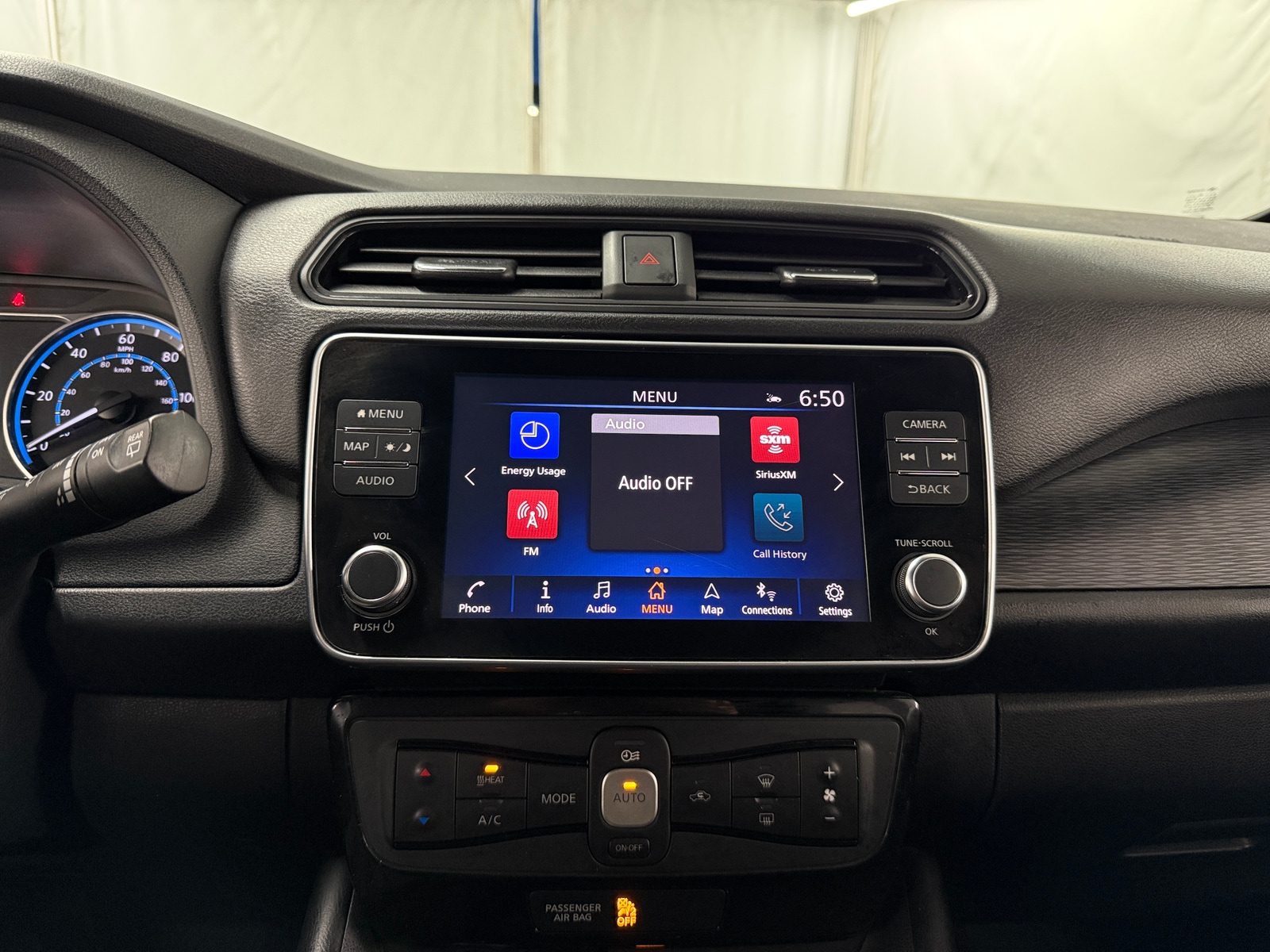 Thumbnail: 2021 Nissan Leaf - 4