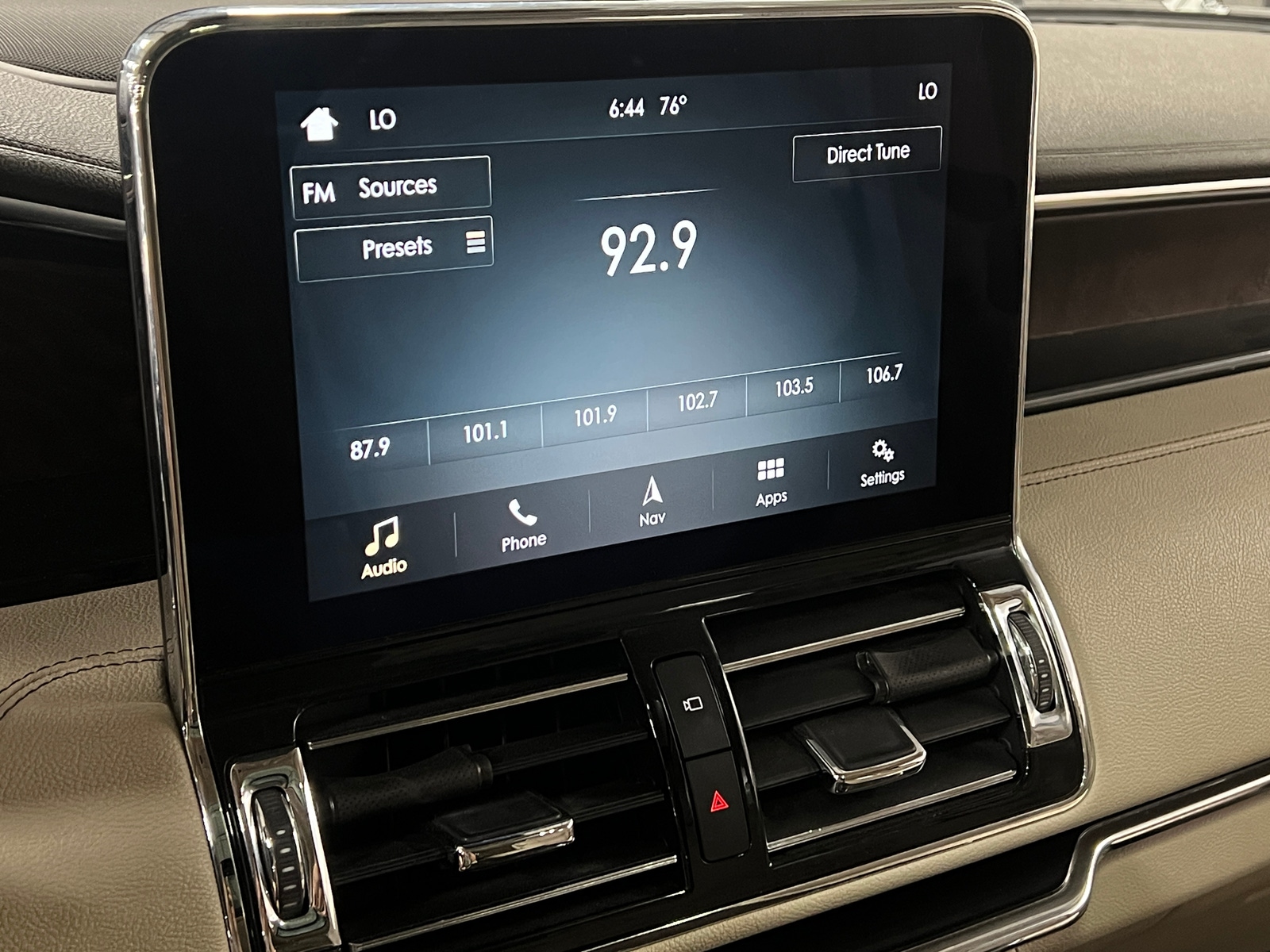 Thumbnail: 2019 Lincoln Navigator - 3