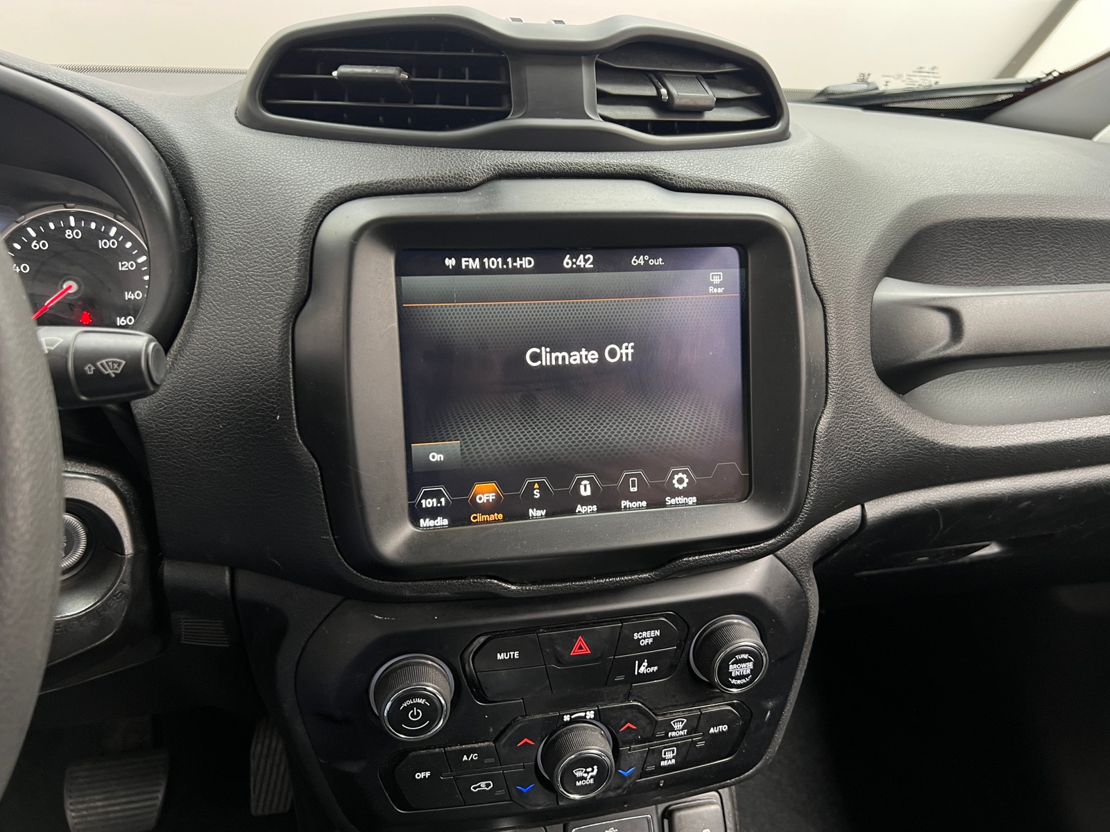 Thumbnail: 2023 Jeep Renegade - 4