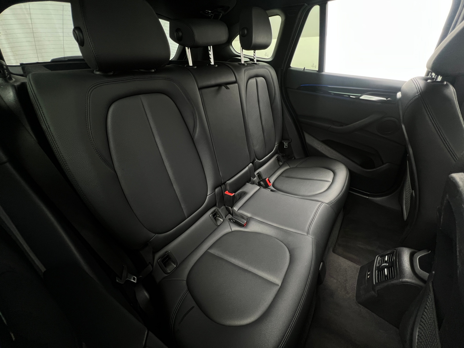 Thumbnail: 2022 BMW X1 - 5