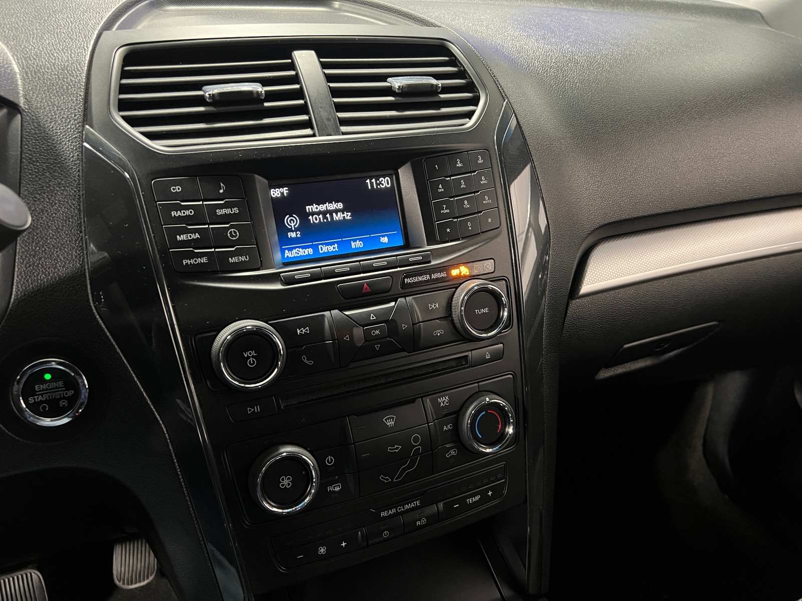 Thumbnail: 2017 Ford Explorer - 4