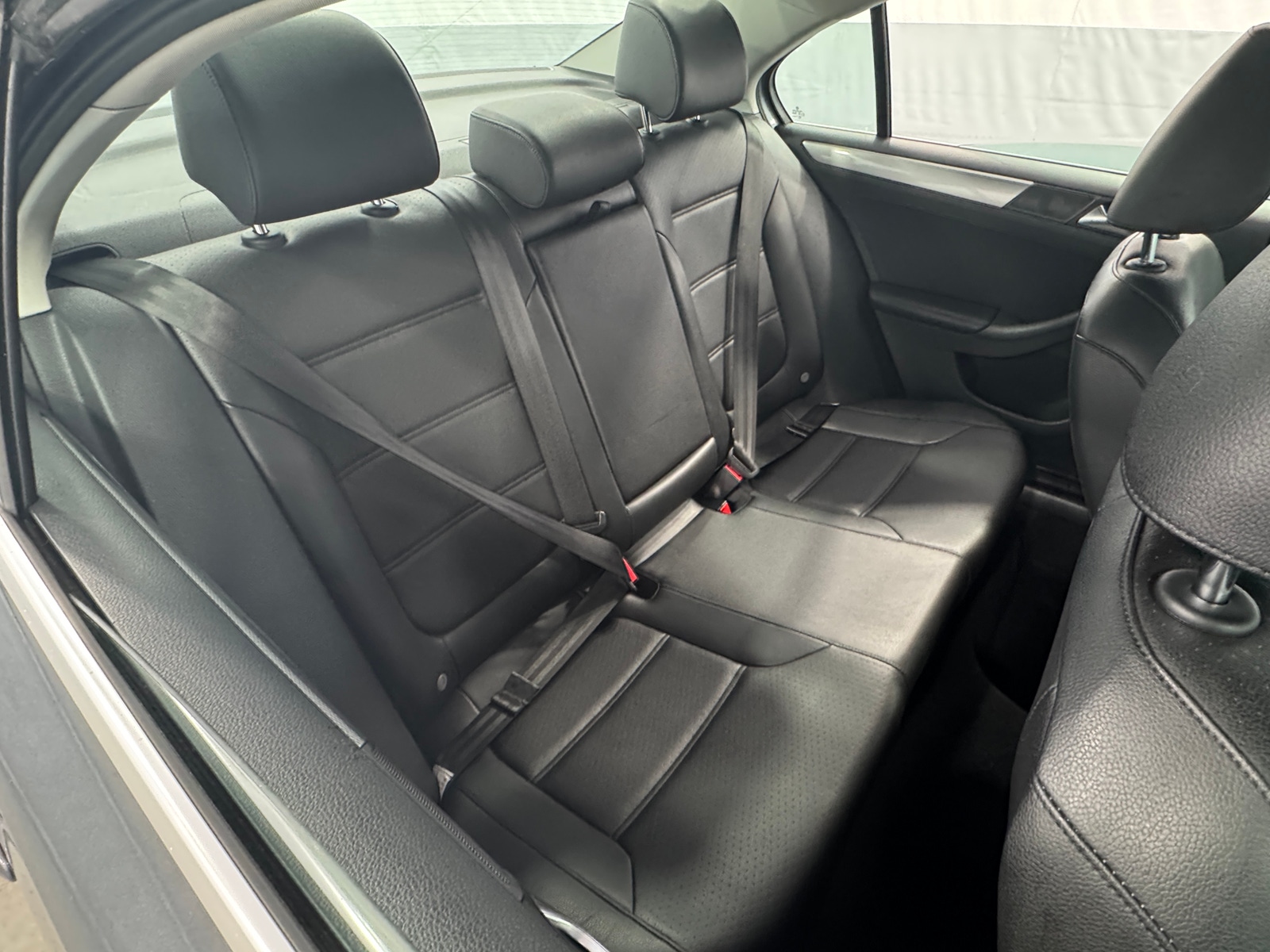 Thumbnail: 2015 Volkswagen Jetta - 6