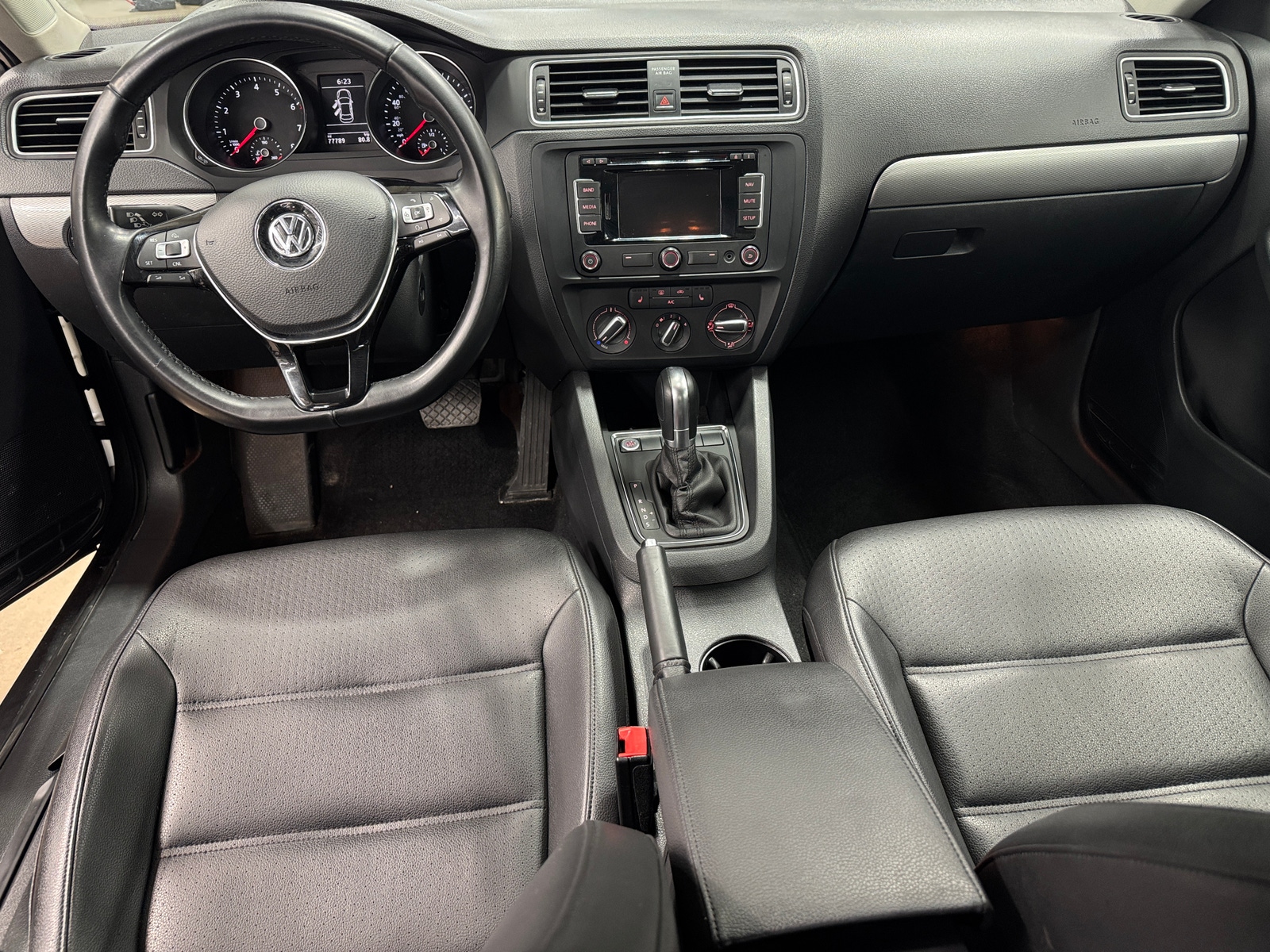 Thumbnail: 2015 Volkswagen Jetta - 3