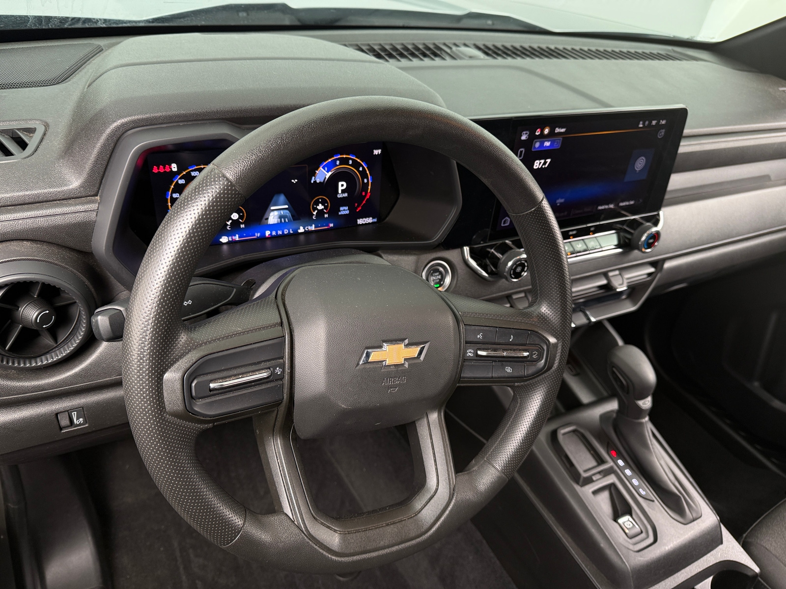 Thumbnail: 2024 Chevrolet Colorado - 5