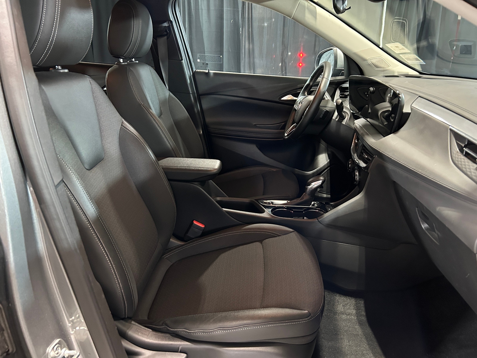 Thumbnail: 2025 Buick Encore GX - 2