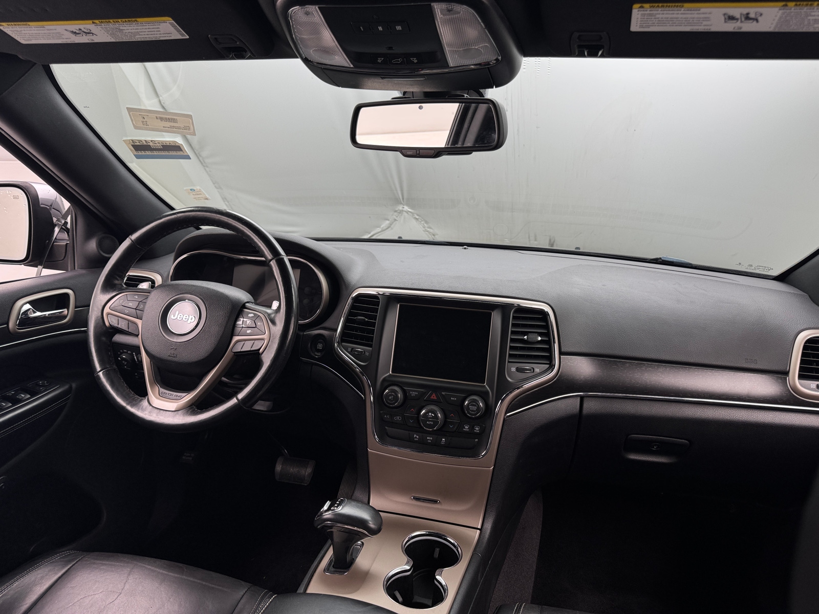 Thumbnail: 2015 Jeep Grand Cherokee - 2