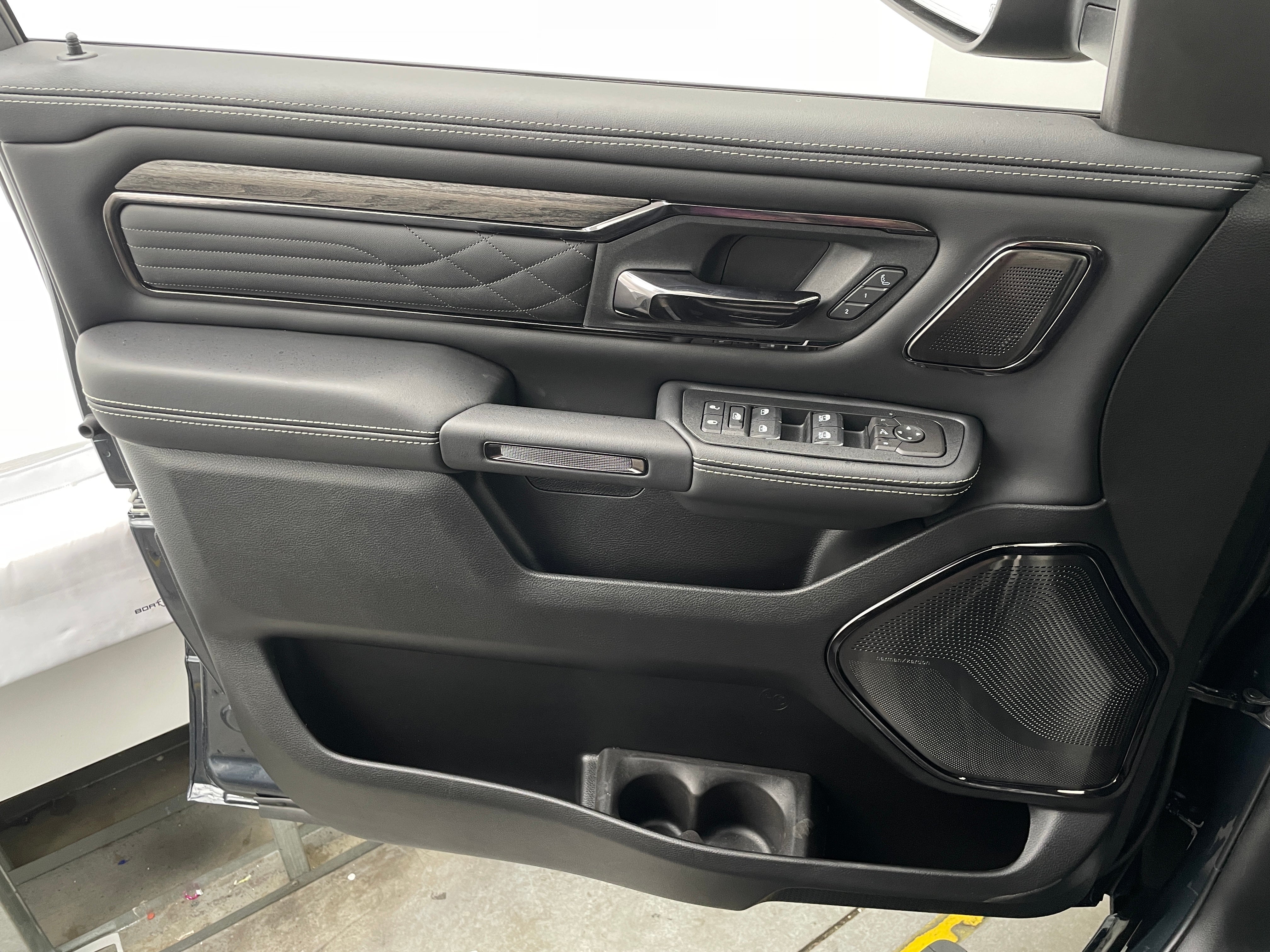 2026 RAM 1500 Limited - Photo 12