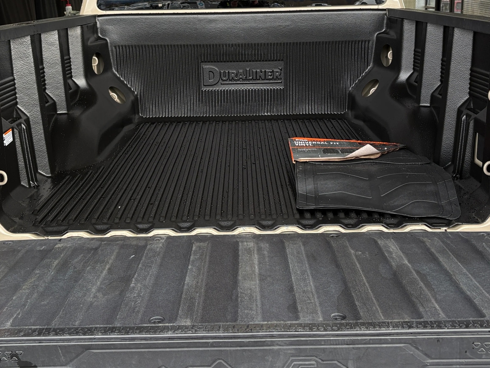 Thumbnail: 2023 Chevrolet Colorado - 7