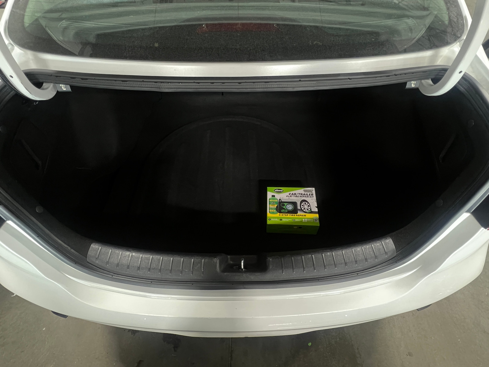 Thumbnail: 2024 Kia Forte - 7