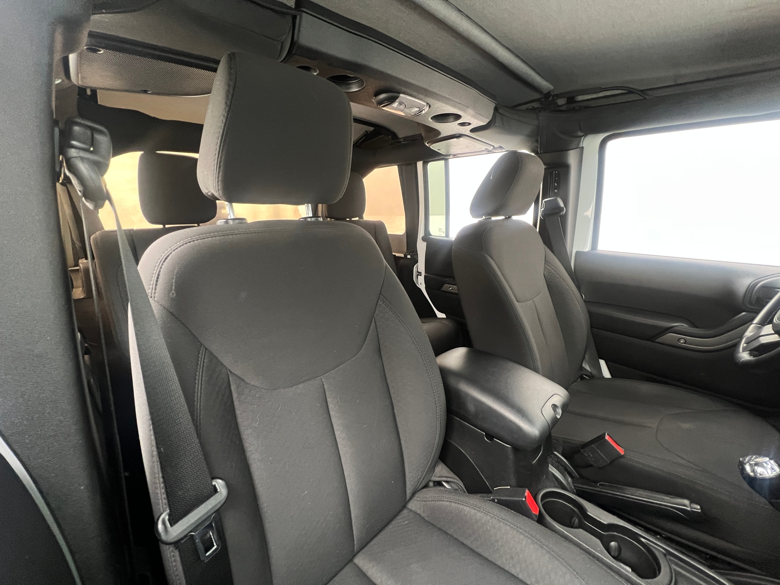 Thumbnail: 2016 Jeep Wrangler - 2