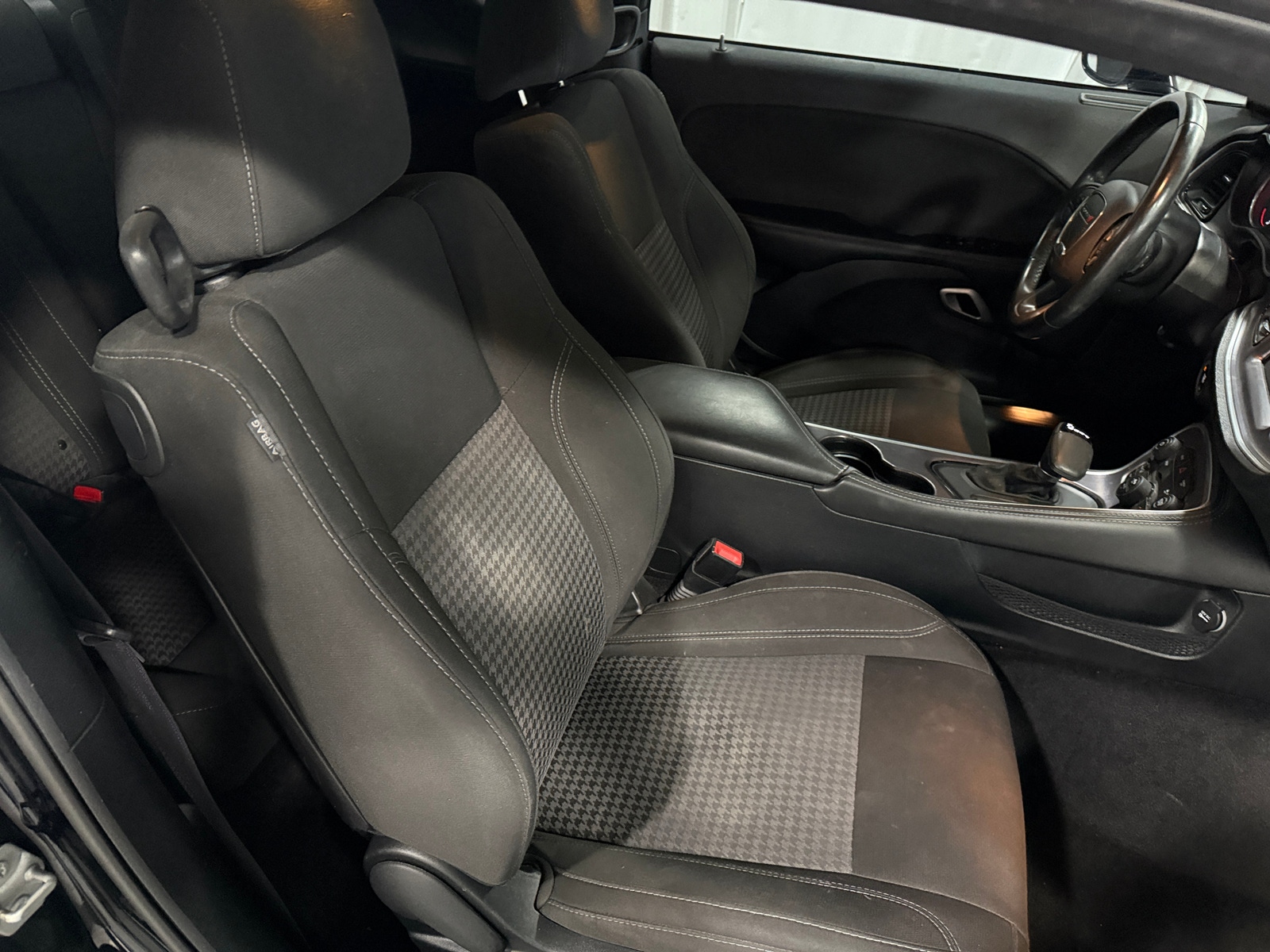 Thumbnail: 2017 Dodge Challenger - 2