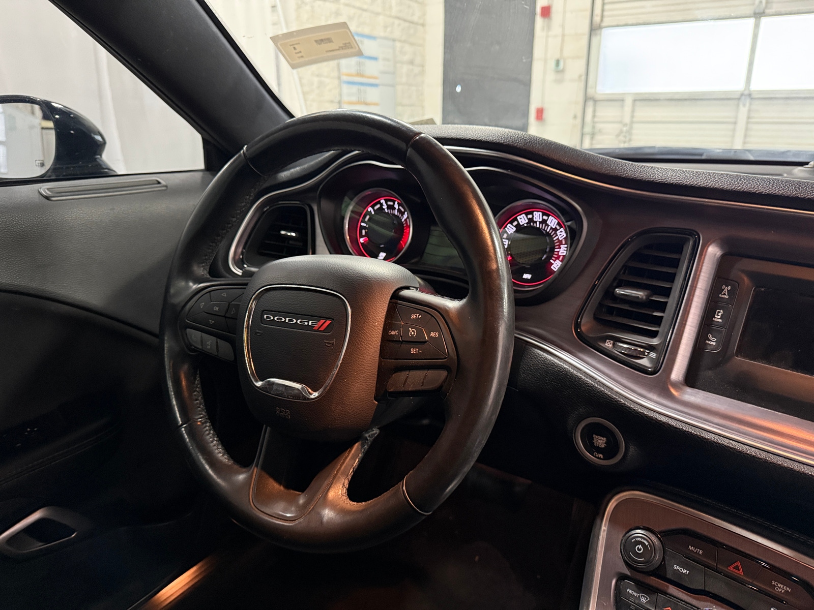 Thumbnail: 2017 Dodge Challenger - 4