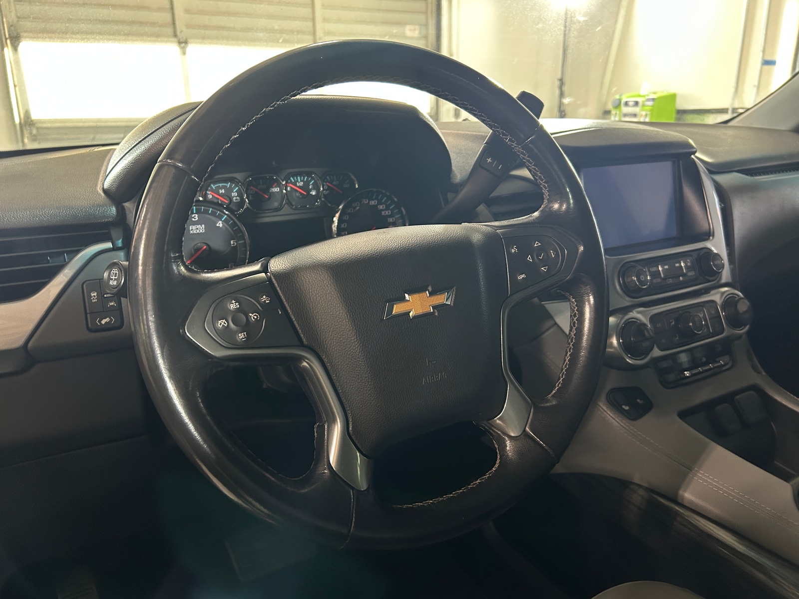 Thumbnail: 2020 Chevrolet Tahoe - 4