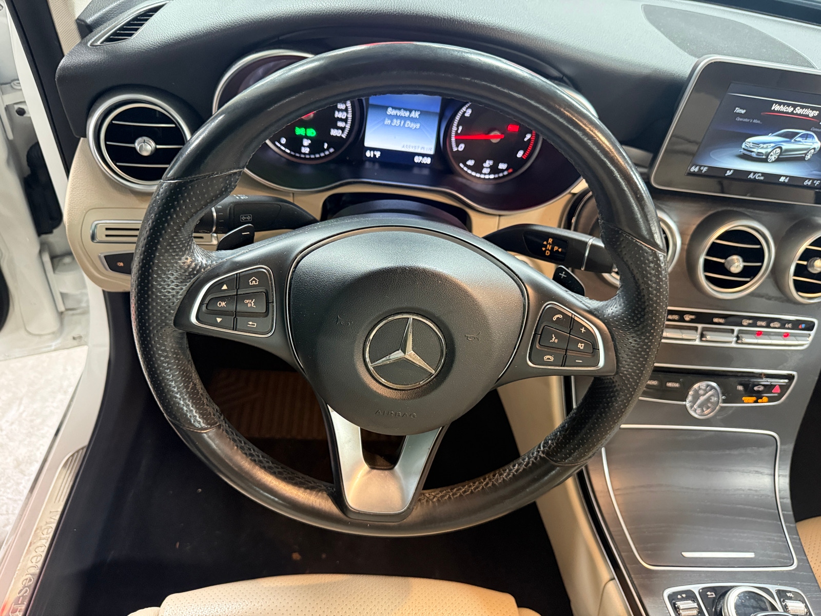 Thumbnail: 2016 Mercedes-Benz C-Class - 4