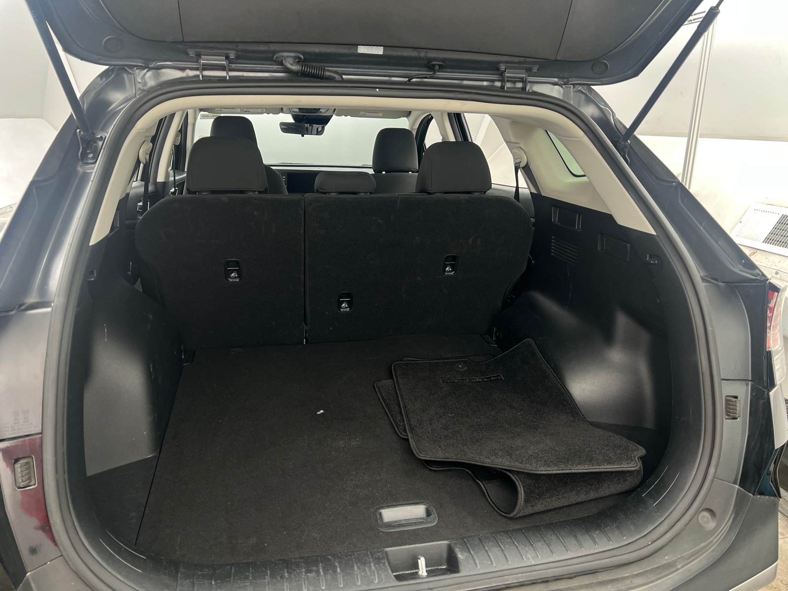 Thumbnail: 2025 Kia Sportage - 7