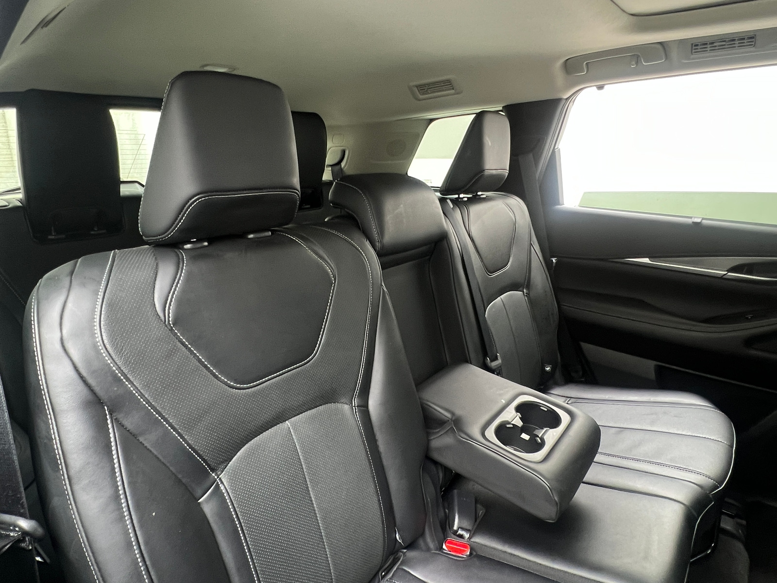 Thumbnail: 2023 INFINITI QX60 - 5