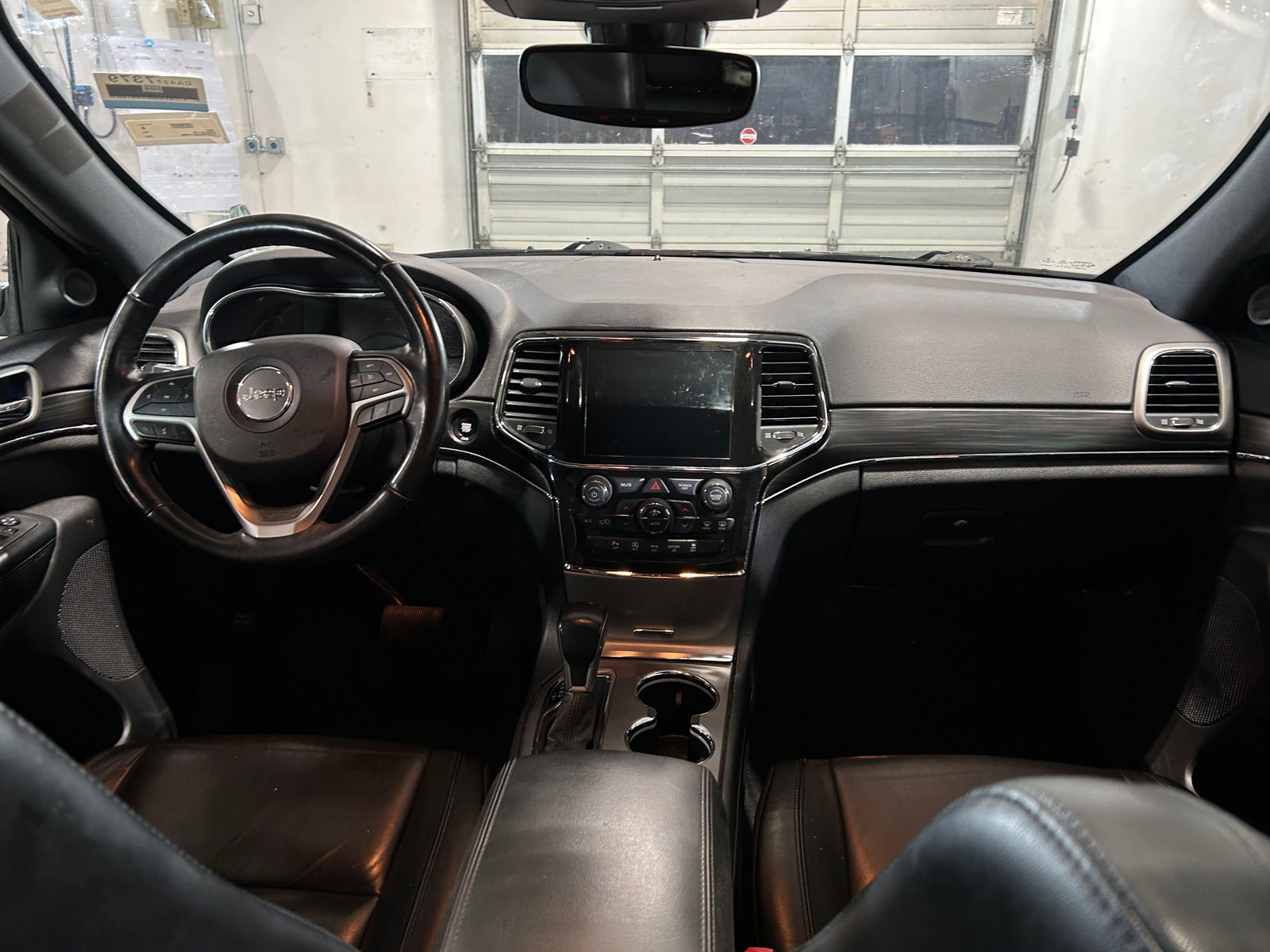 Thumbnail: 2022 Jeep Grand Cherokee - 2